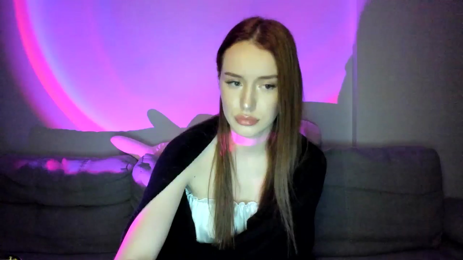 Gallery image thumbnail from IsabellRrose's myfreecams stream on, 02/24/2025, 18:25 image 20 of 20
