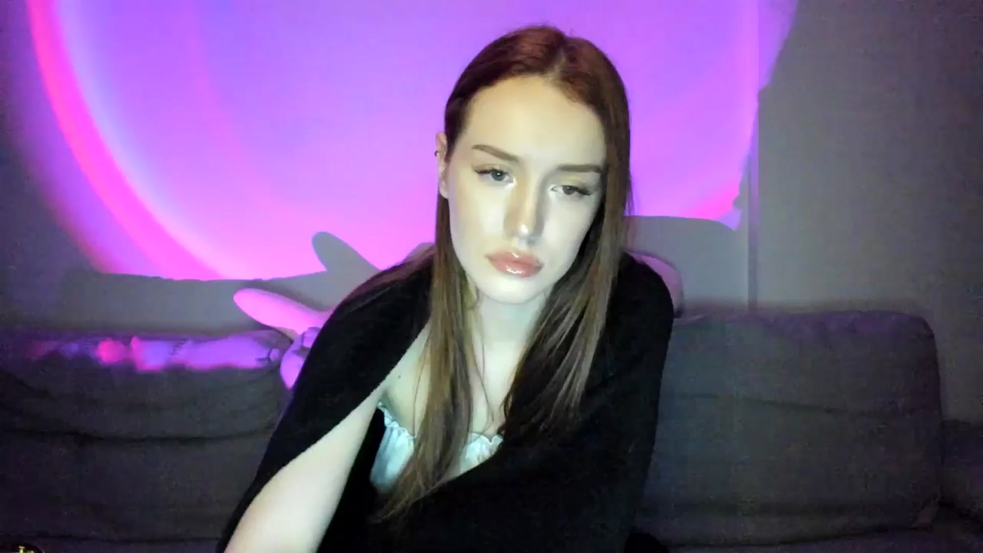 Gallery image thumbnail from IsabellRrose's myfreecams stream on, 02/24/2025, 18:25 image 2 of 20