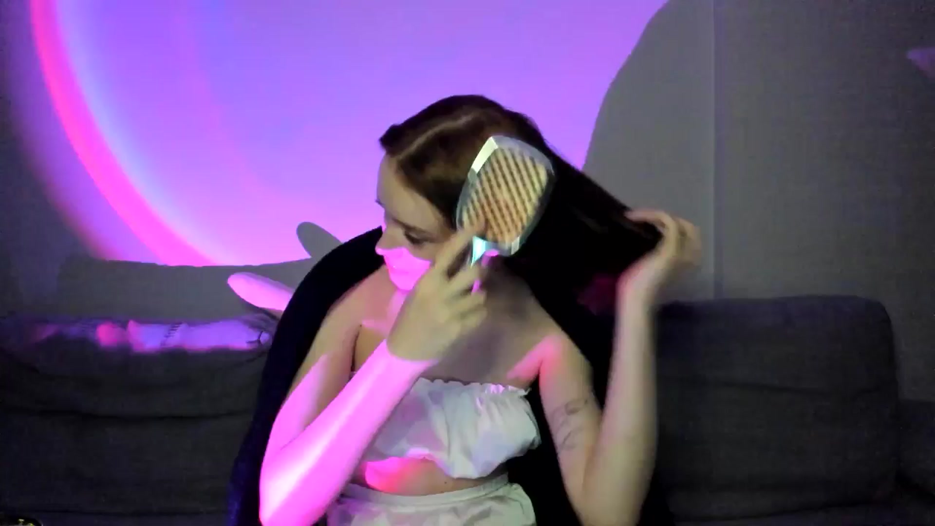 Gallery image thumbnail from IsabellRrose's myfreecams stream on, 02/24/2025, 19:06 image 14 of 20
