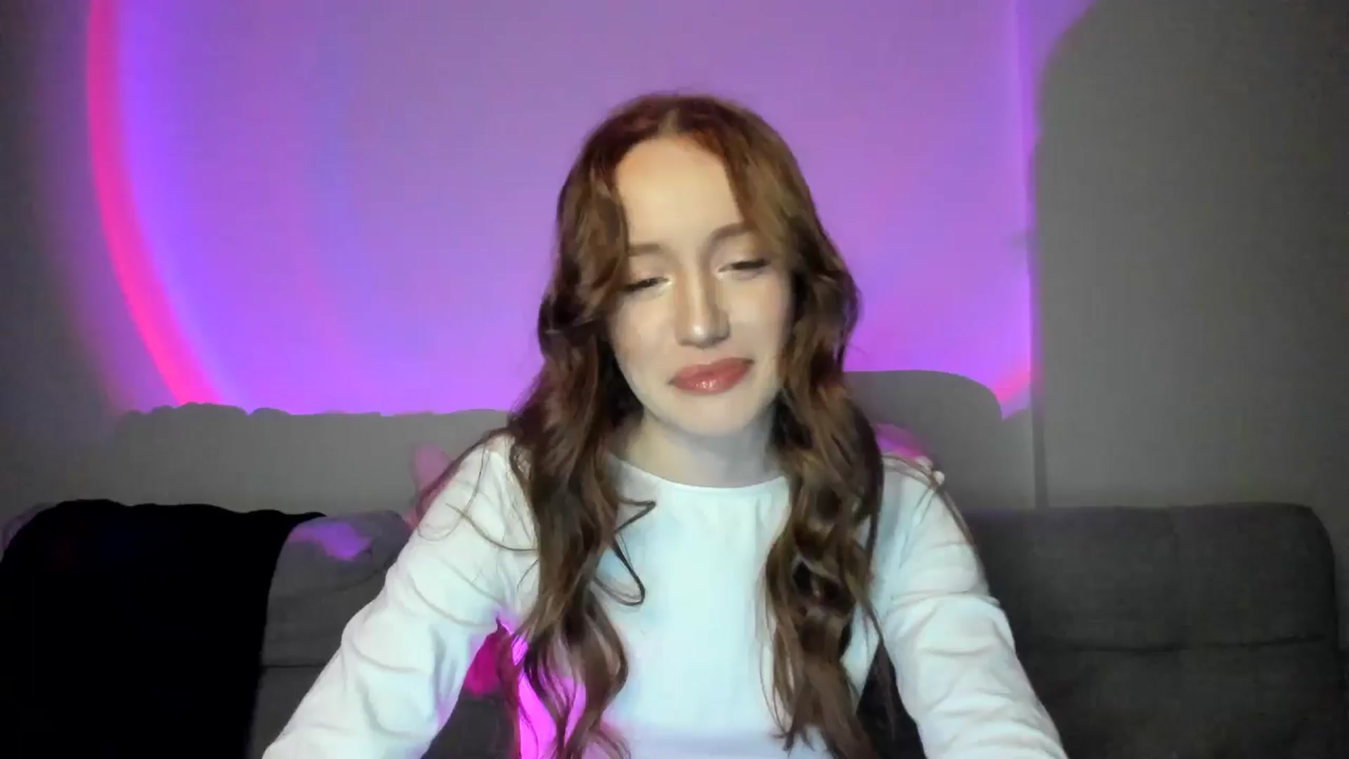 Gallery image thumbnail from IsabellRrose's myfreecams stream on, 02/26/2025, 17:06 image 9 of 20