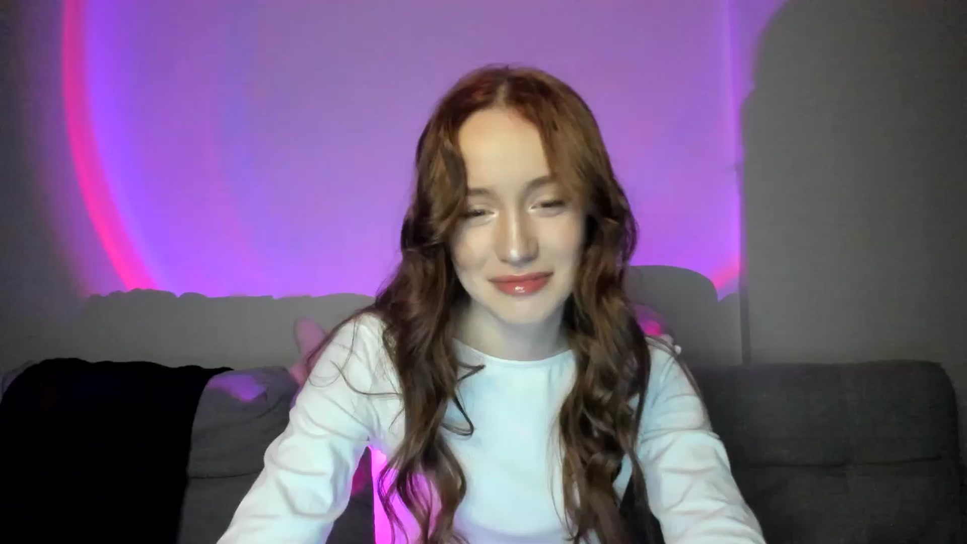 Gallery image thumbnail from IsabellRrose's myfreecams stream on, 02/26/2025, 17:06 image 10 of 20