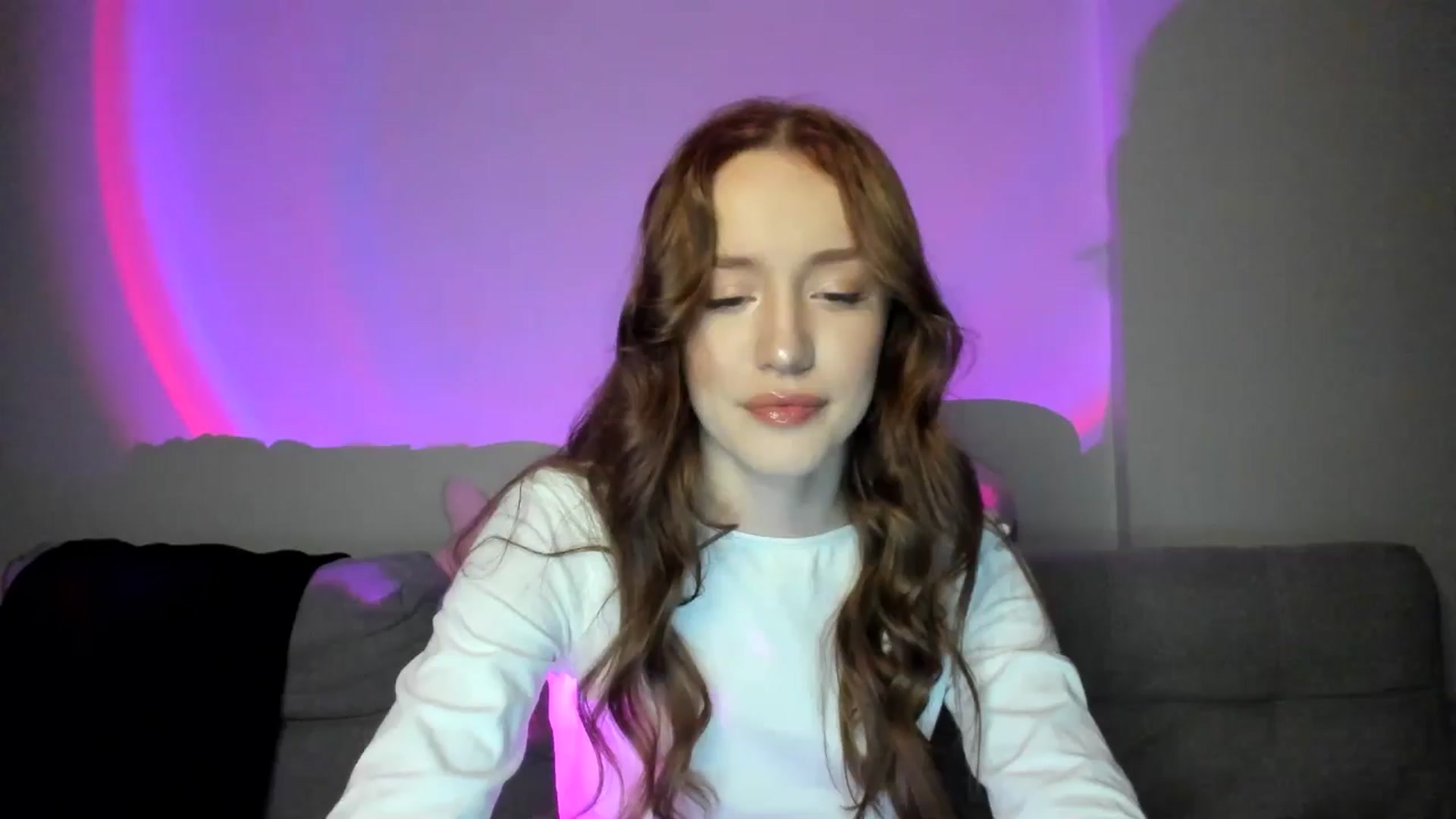 Gallery image thumbnail from IsabellRrose's myfreecams stream on, 02/26/2025, 17:06 image 8 of 20