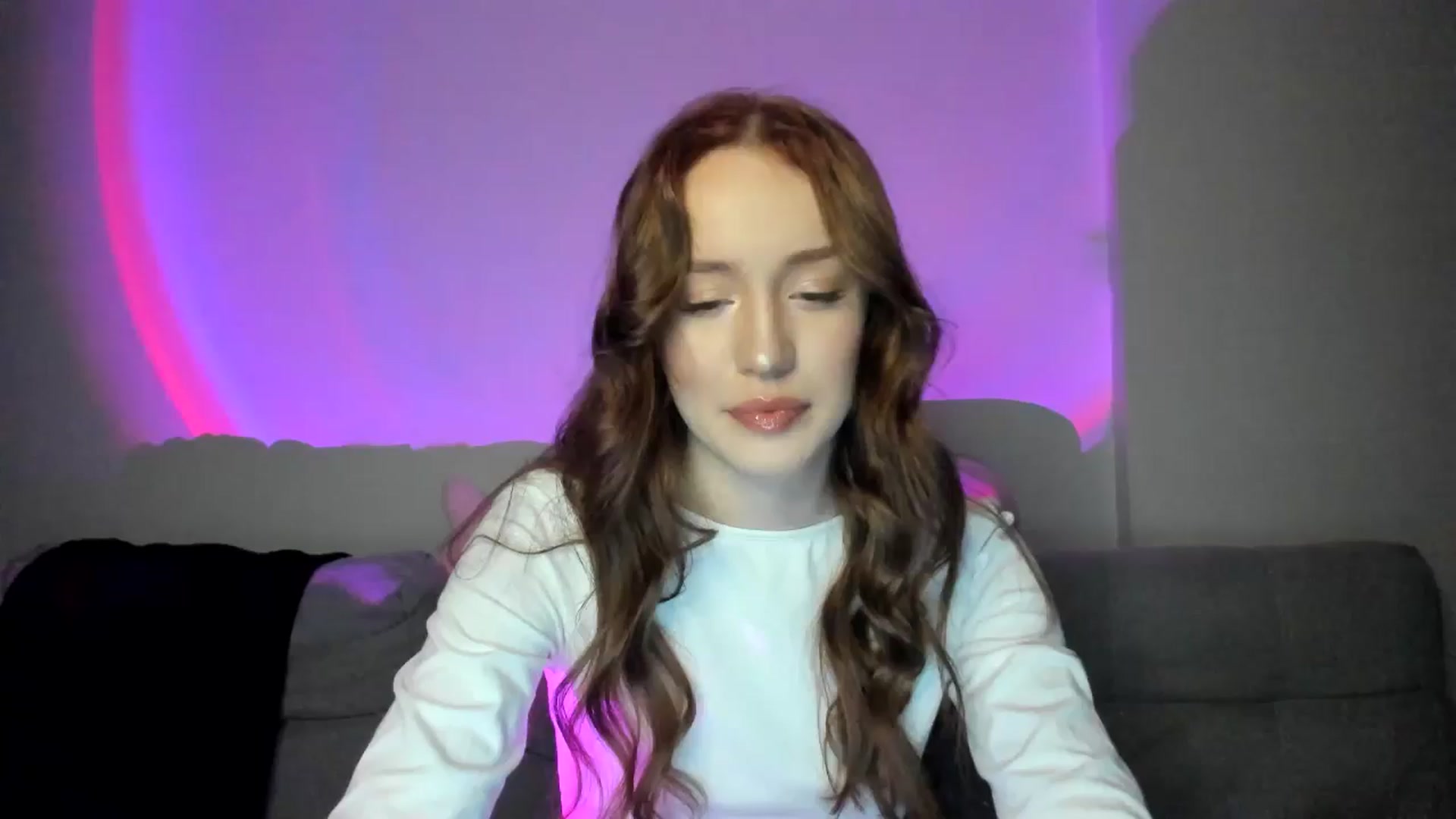 Gallery image thumbnail from IsabellRrose's myfreecams stream on, 02/26/2025, 17:06 image 7 of 20