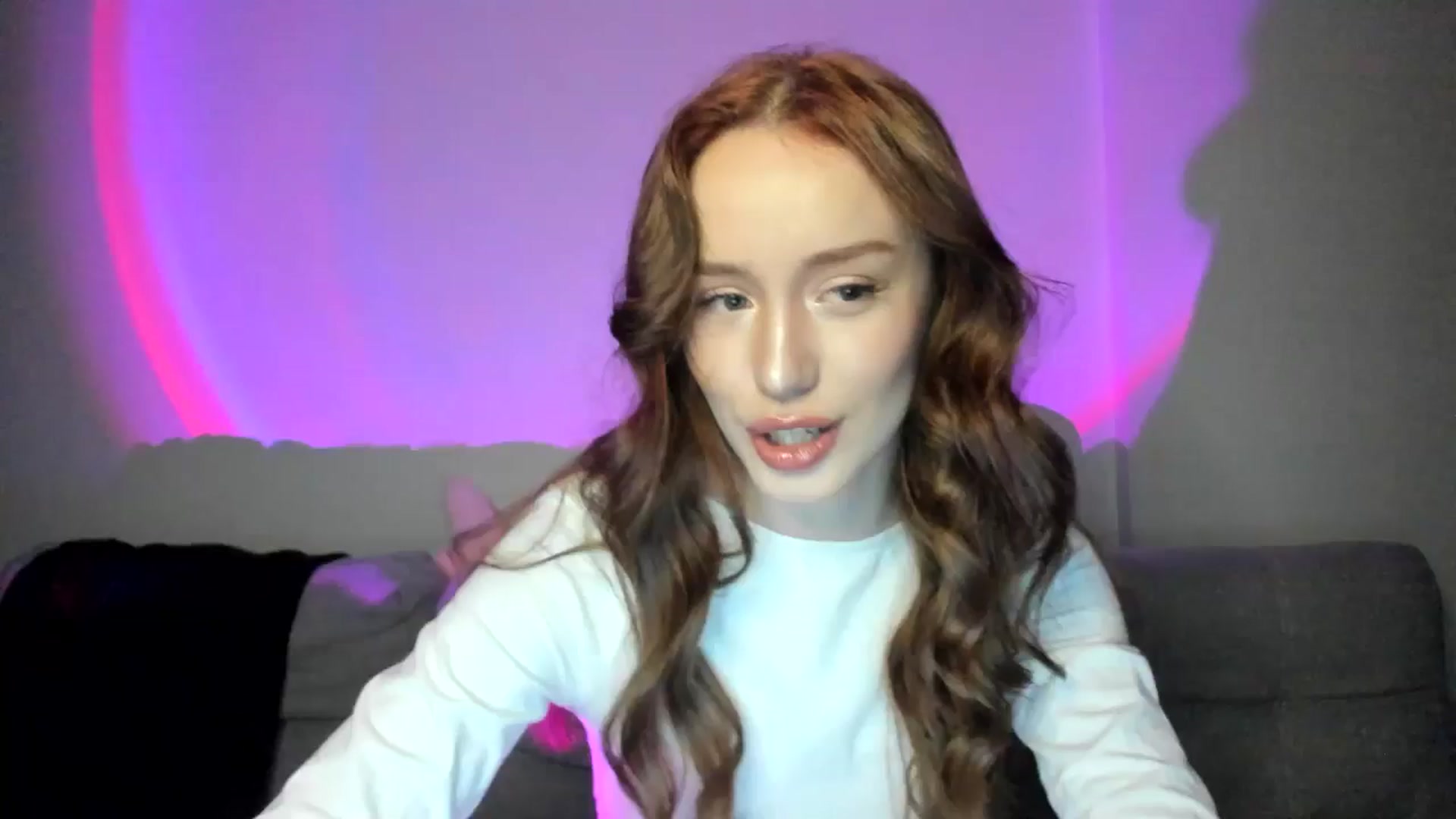 Gallery image thumbnail from IsabellRrose's myfreecams stream on, 02/26/2025, 17:06 image 2 of 20