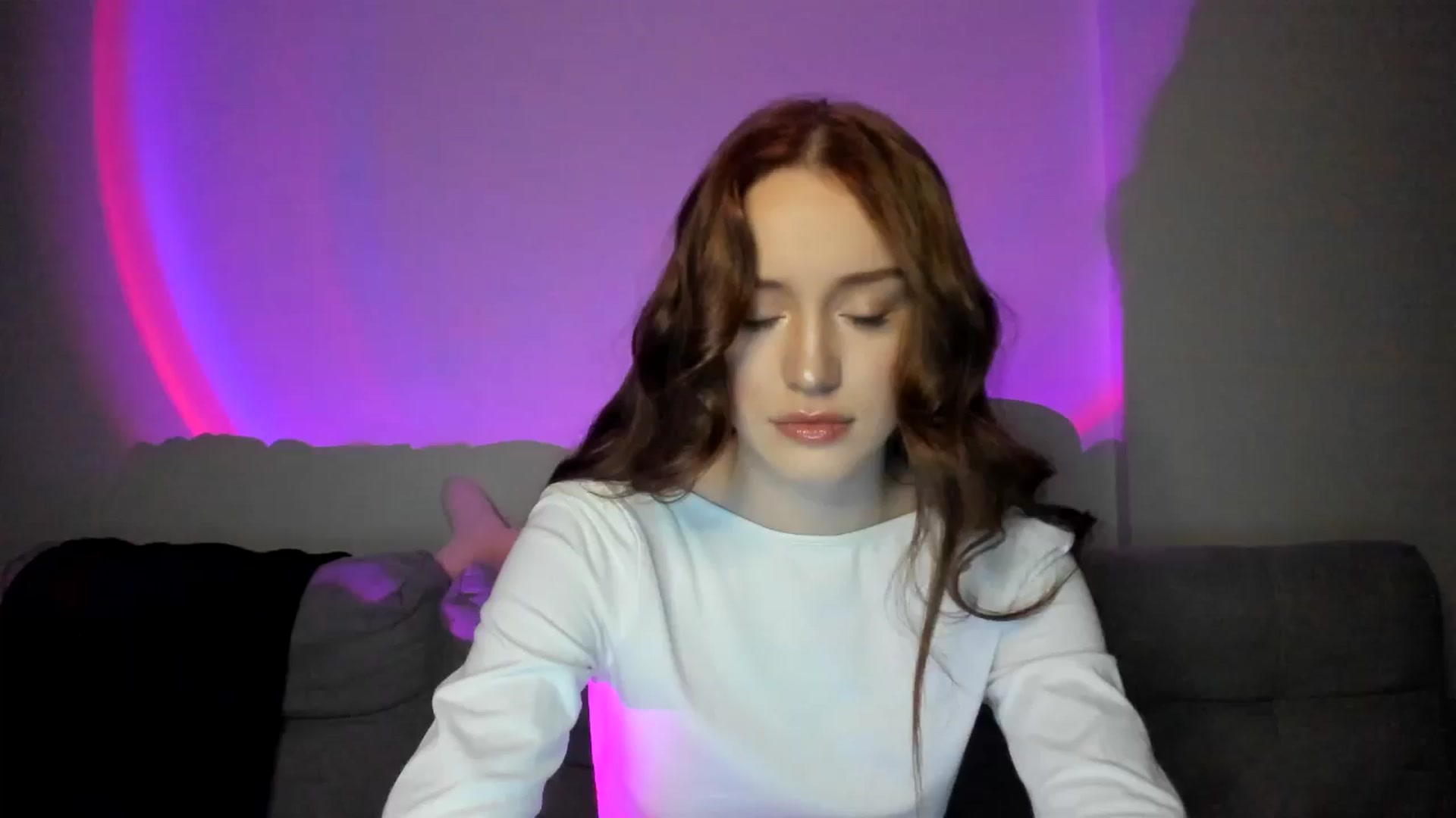 Gallery image thumbnail from IsabellRrose's myfreecams stream on, 02/26/2025, 17:26 image 14 of 20