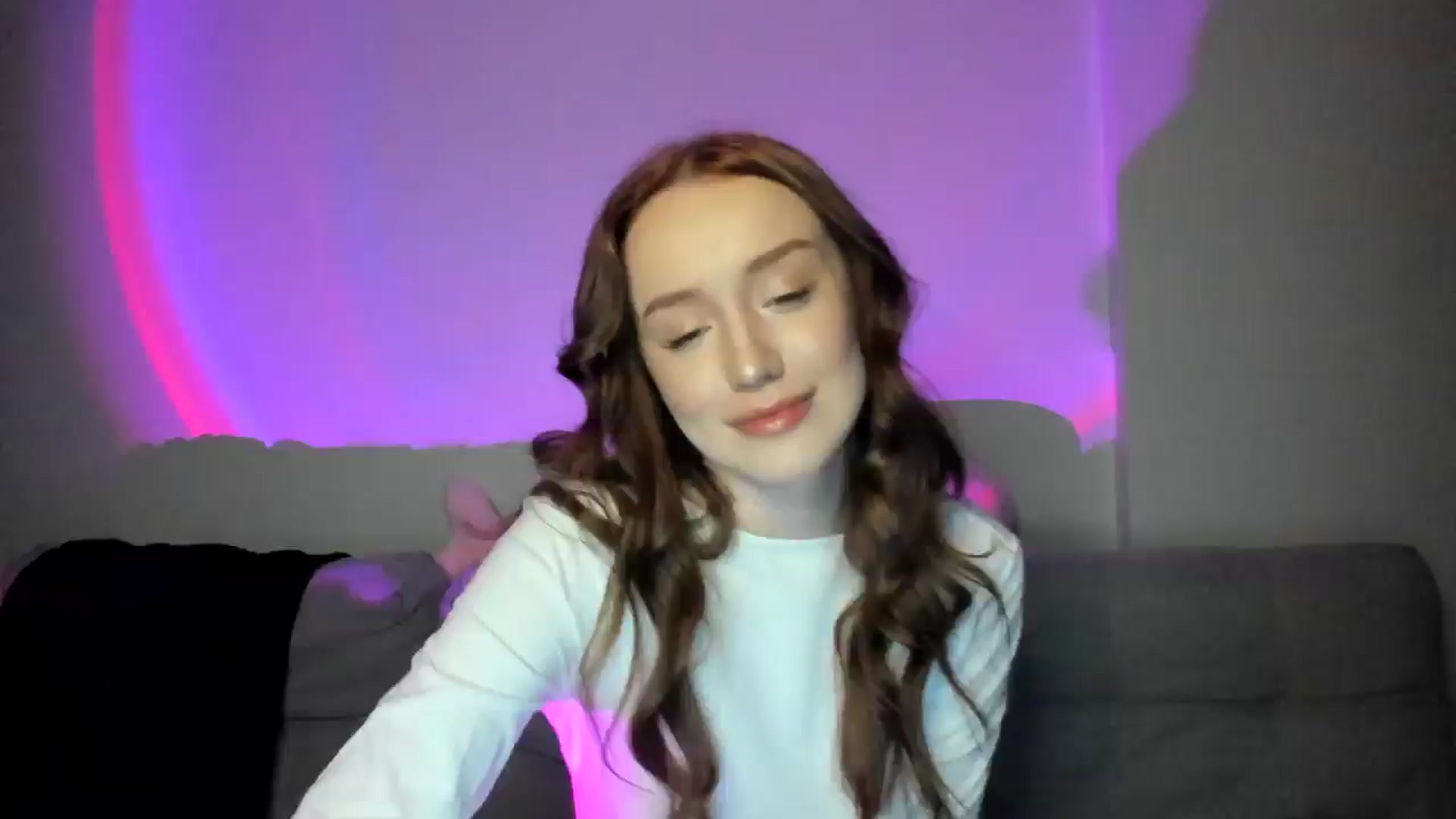 Gallery image thumbnail from IsabellRrose's myfreecams stream on, 02/26/2025, 17:59 image 18 of 20