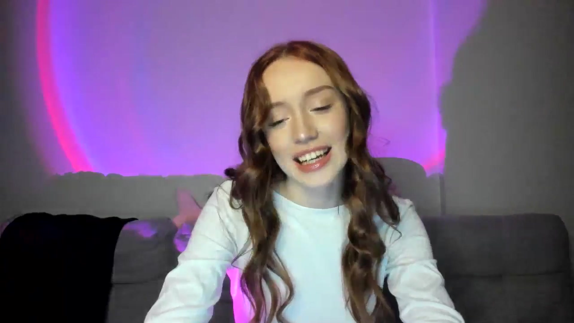 Gallery image thumbnail from IsabellRrose's myfreecams stream on, 02/26/2025, 17:59 image 6 of 20