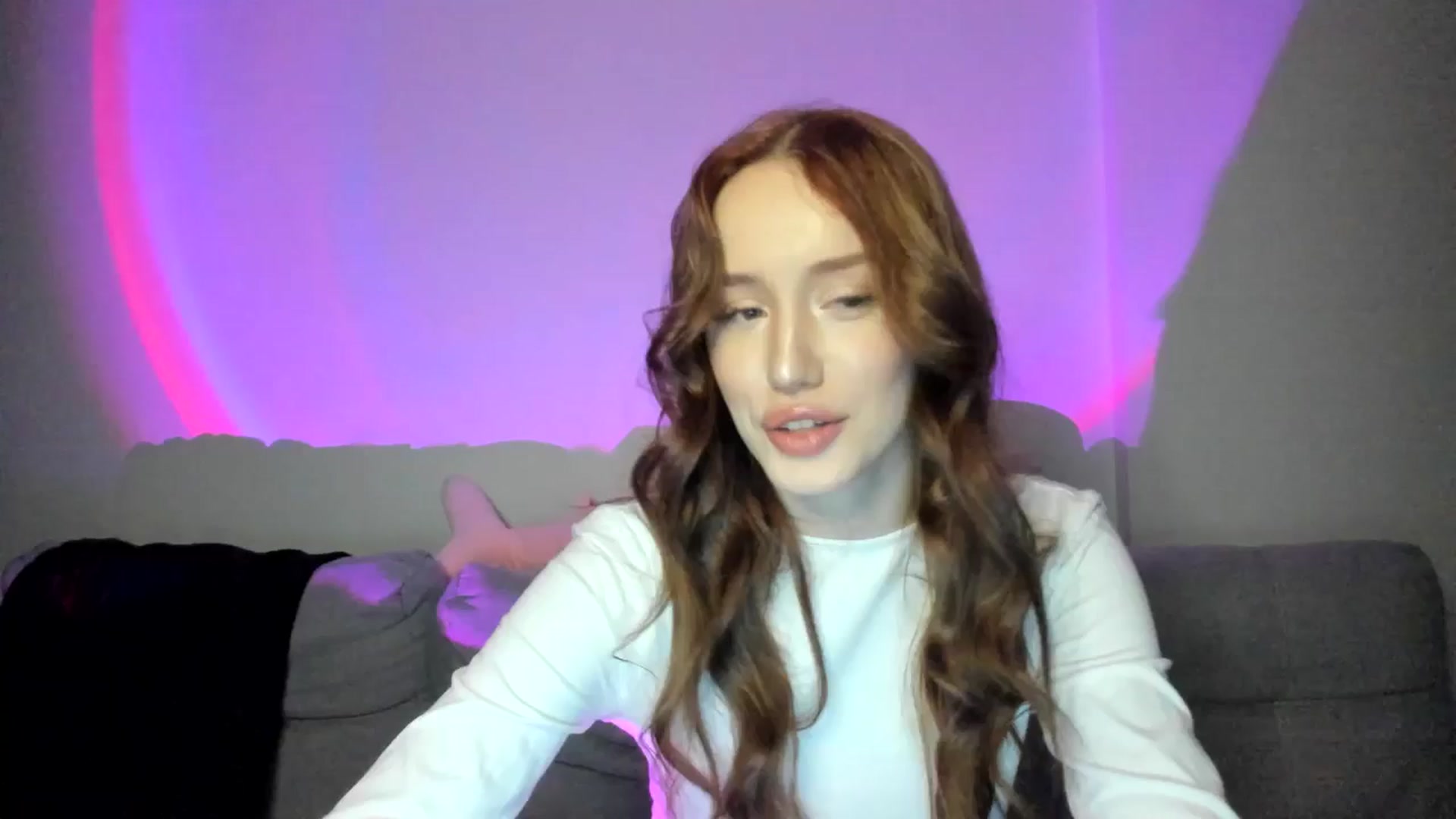 Gallery image thumbnail from IsabellRrose's myfreecams stream on, 02/26/2025, 18:23 image 12 of 20