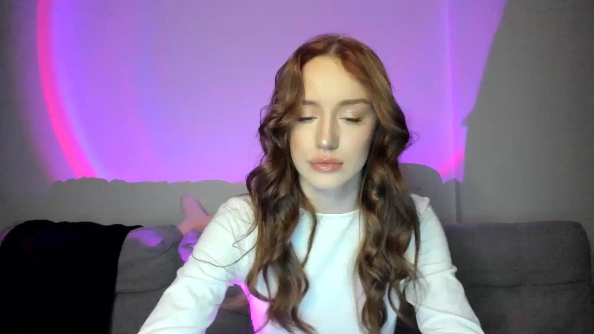 Gallery image thumbnail from IsabellRrose's myfreecams stream on, 02/26/2025, 18:23 image 1 of 20