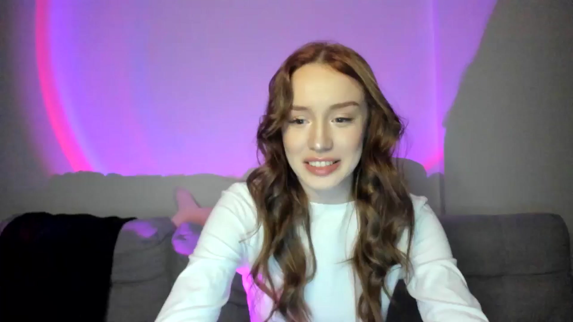 Gallery image thumbnail from IsabellRrose's myfreecams stream on, 02/26/2025, 18:23 image 16 of 20