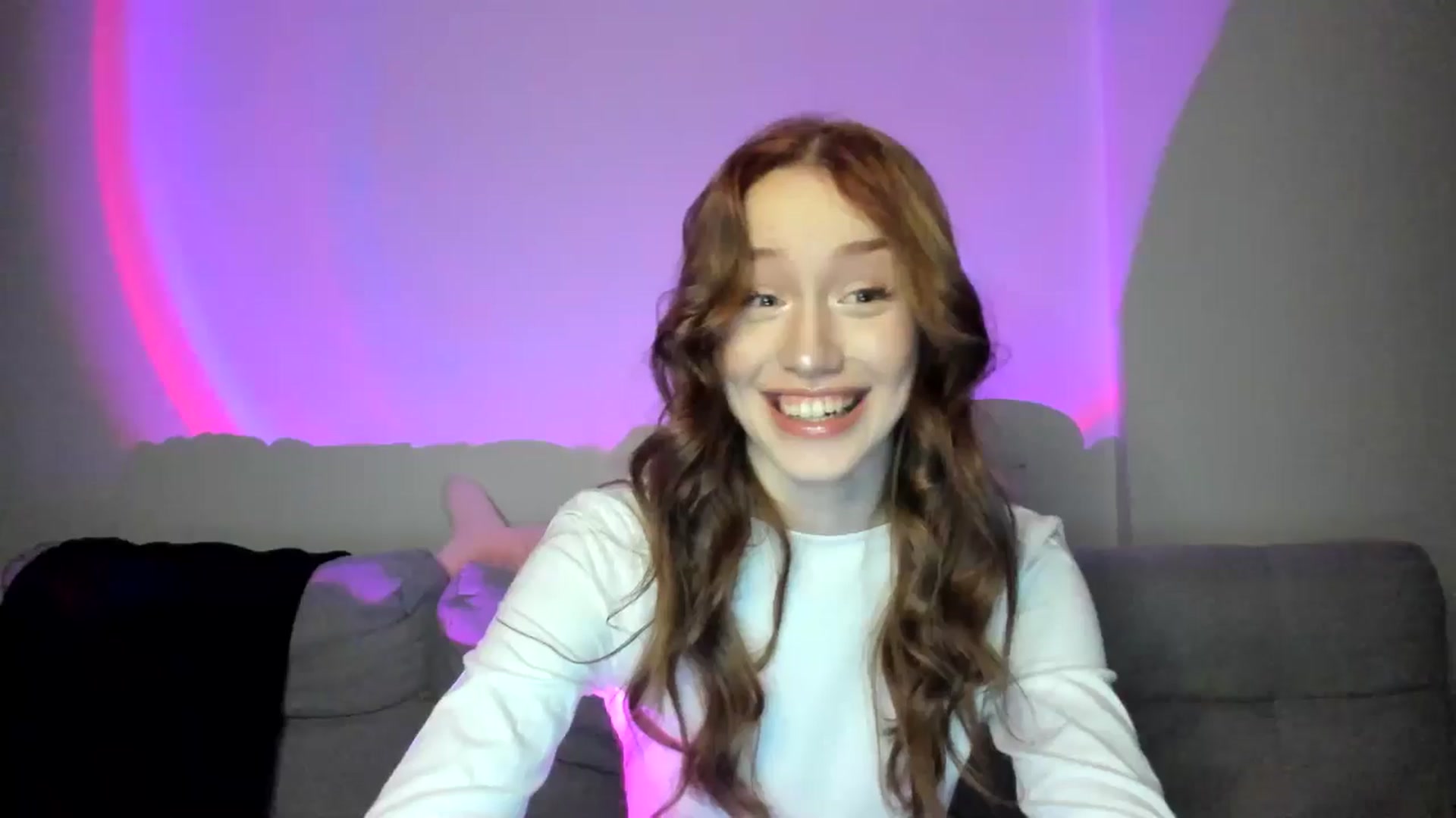 Gallery image thumbnail from IsabellRrose's myfreecams stream on, 02/26/2025, 18:23 image 4 of 20