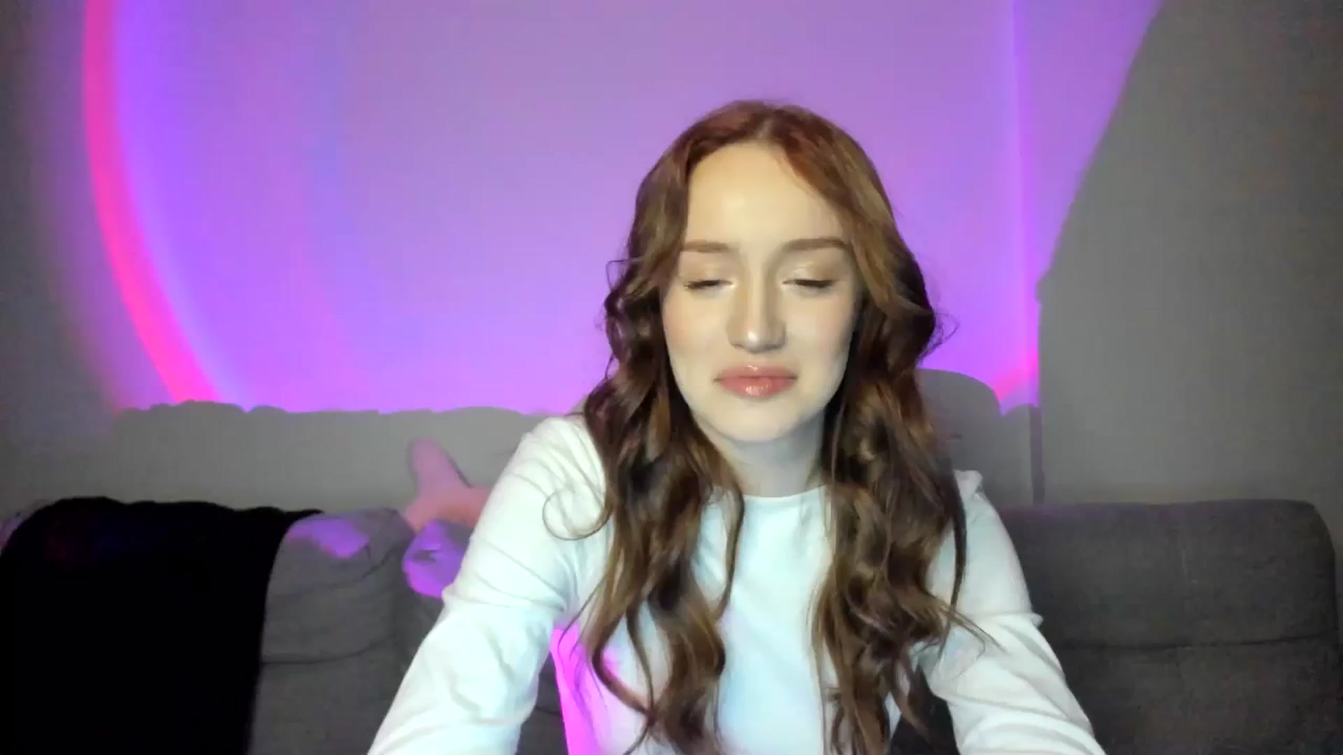 Gallery image thumbnail from IsabellRrose's myfreecams stream on, 02/26/2025, 18:23 image 7 of 20