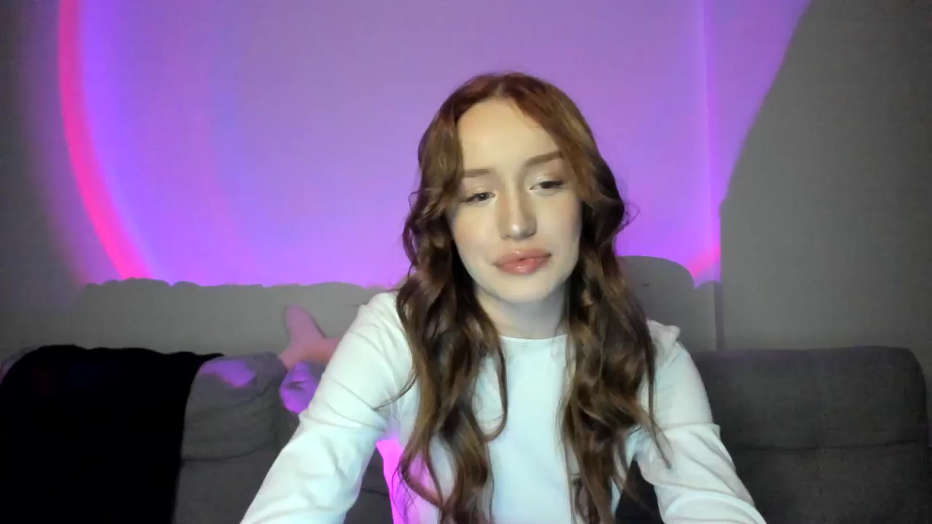 Gallery image thumbnail from IsabellRrose's myfreecams stream on, 02/26/2025, 18:23 image 9 of 20