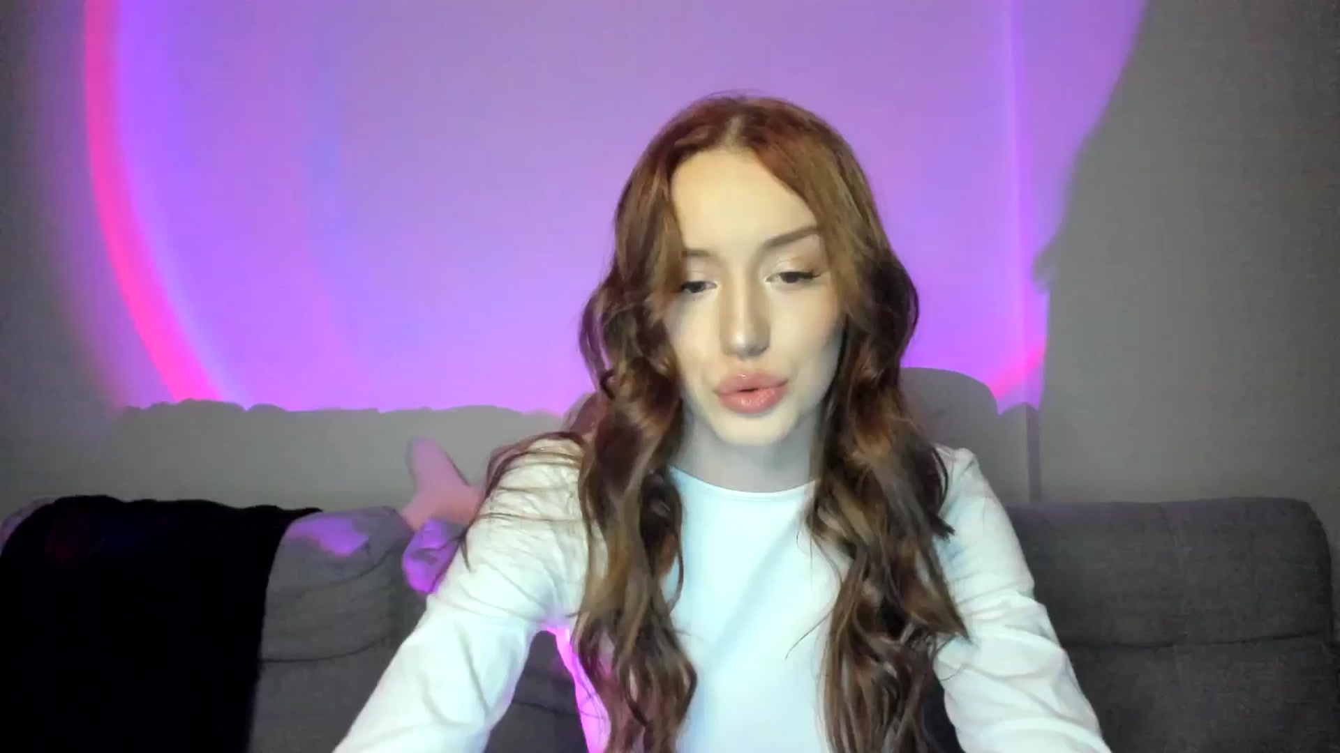 Gallery image thumbnail from IsabellRrose's myfreecams stream on, 02/26/2025, 18:45 image 17 of 20