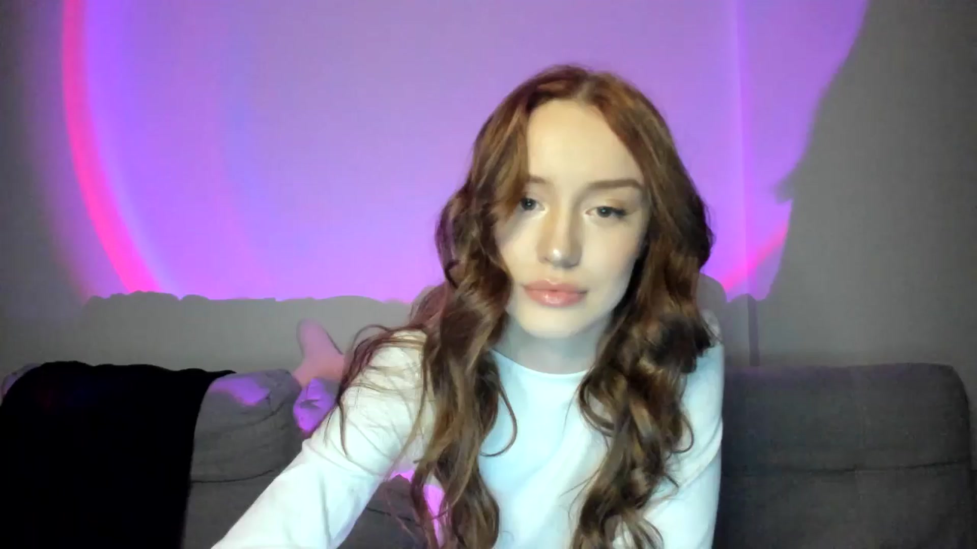 Gallery image thumbnail from IsabellRrose's myfreecams stream on, 02/26/2025, 18:45 image 14 of 20