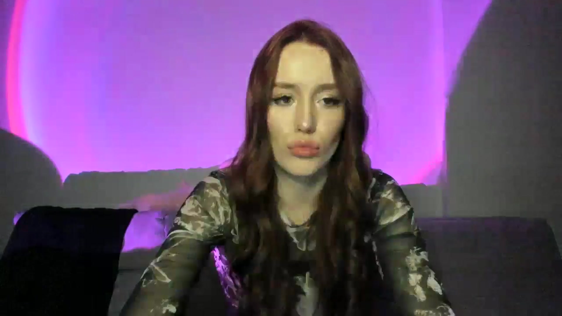 Gallery image thumbnail from IsabellRrose's myfreecams stream on, 03/03/2025, 18:22 image 15 of 20
