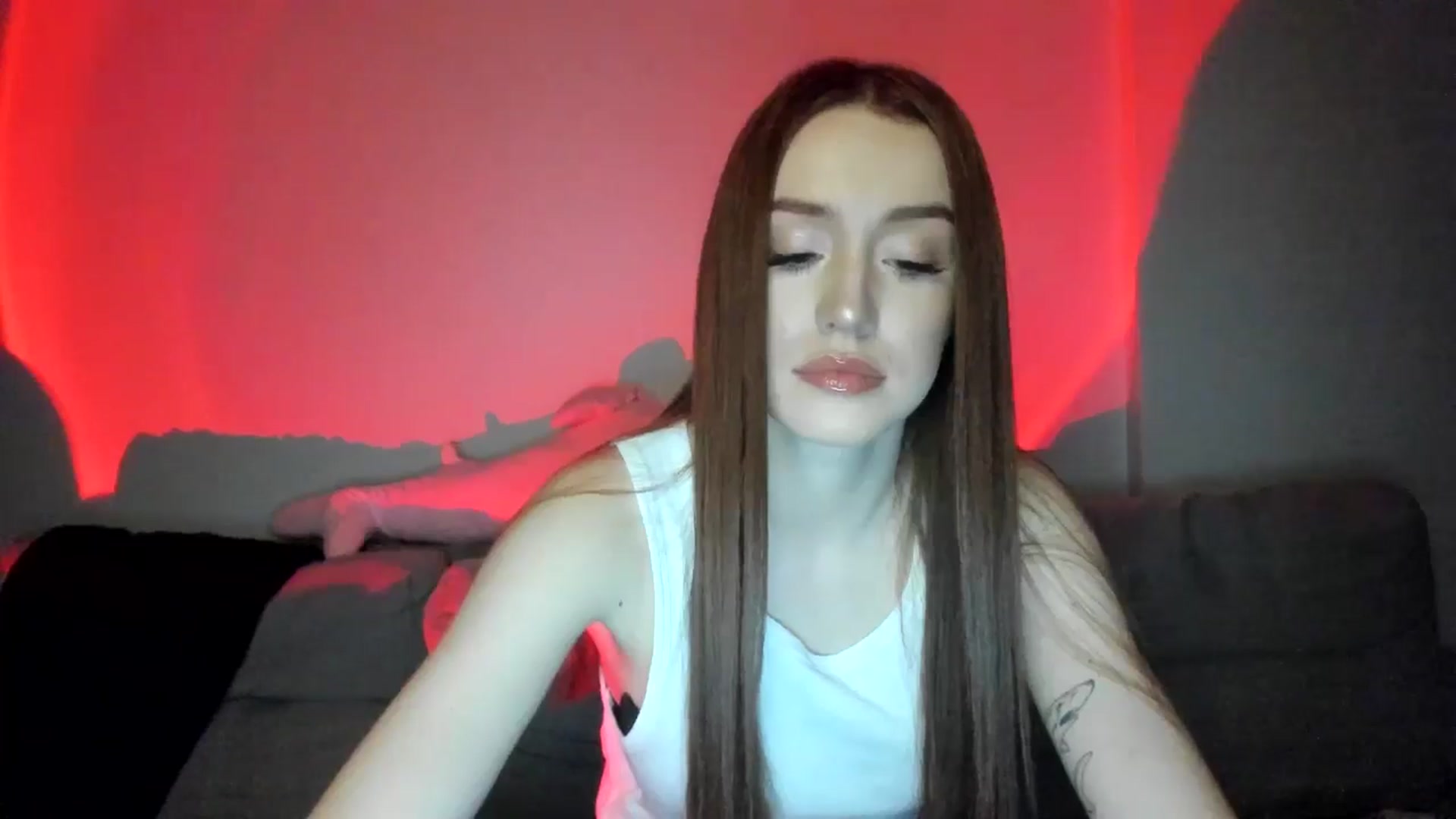 Gallery image thumbnail from IsabellRrose's myfreecams stream on, 03/04/2025, 17:10 image 12 of 20
