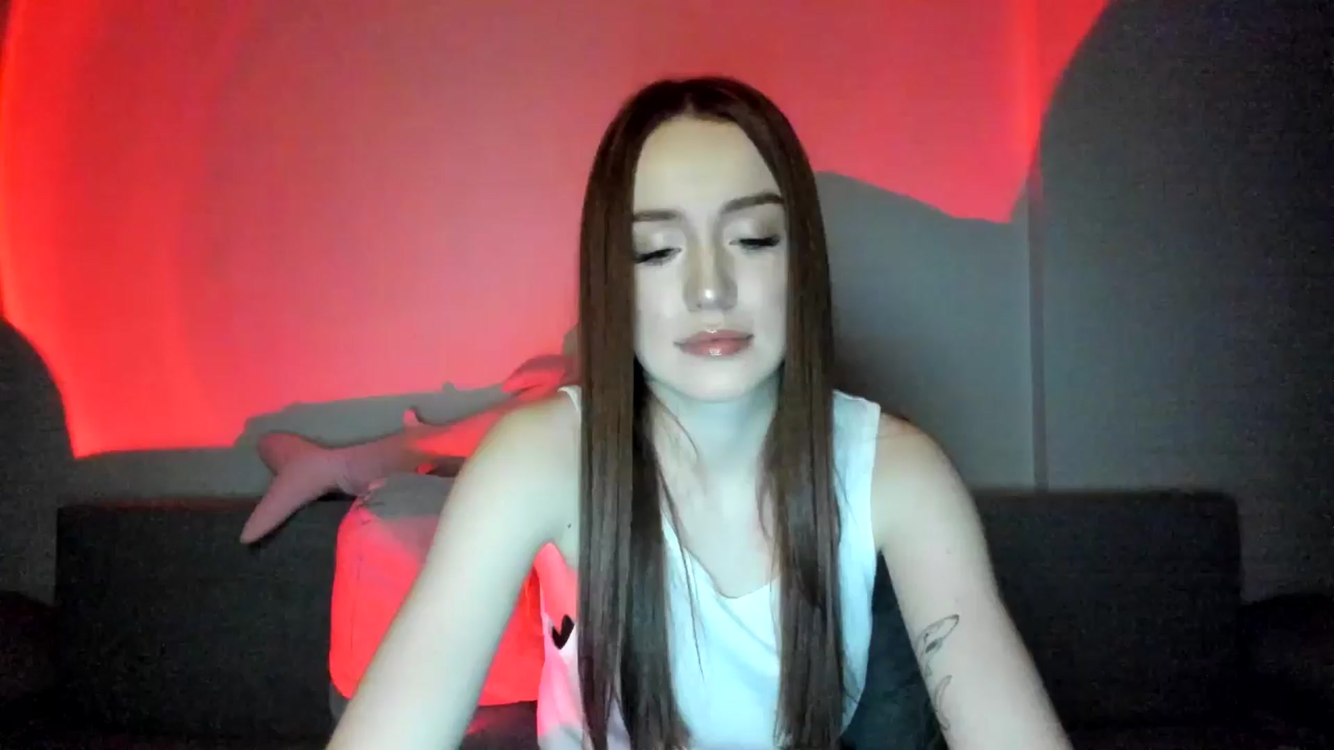 Gallery image thumbnail from IsabellRrose's myfreecams stream on, 03/04/2025, 17:58 image 15 of 20