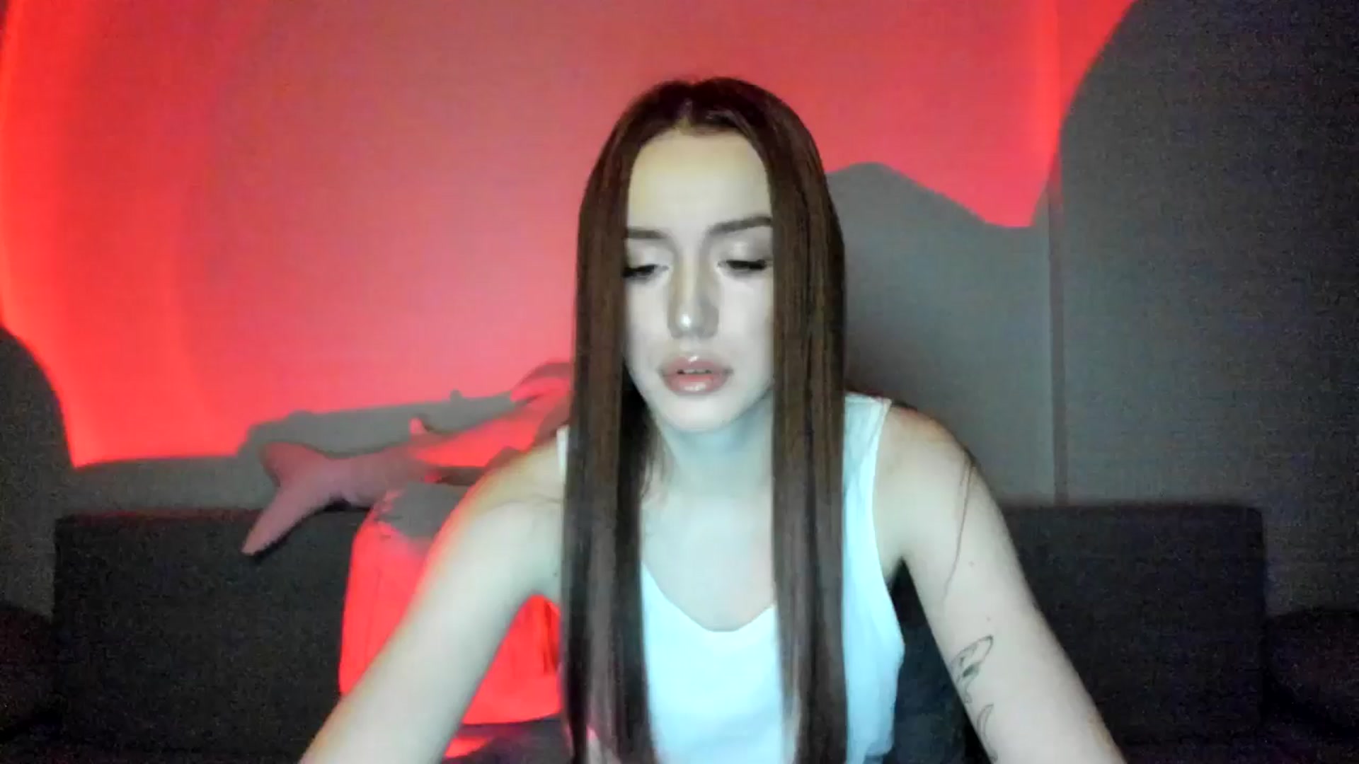 Gallery image thumbnail from IsabellRrose's myfreecams stream on, 03/04/2025, 18:46 image 13 of 20