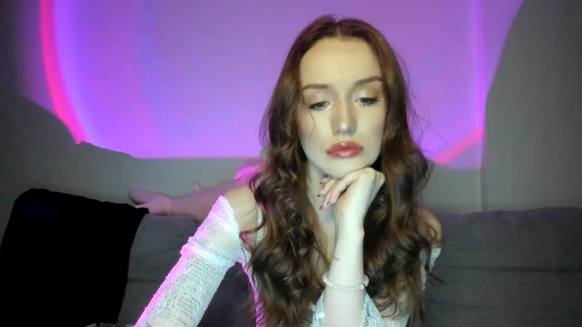 Gallery image thumbnail from IsabellRrose's myfreecams stream on, 03/08/2025, 17:17 image 20 of 20