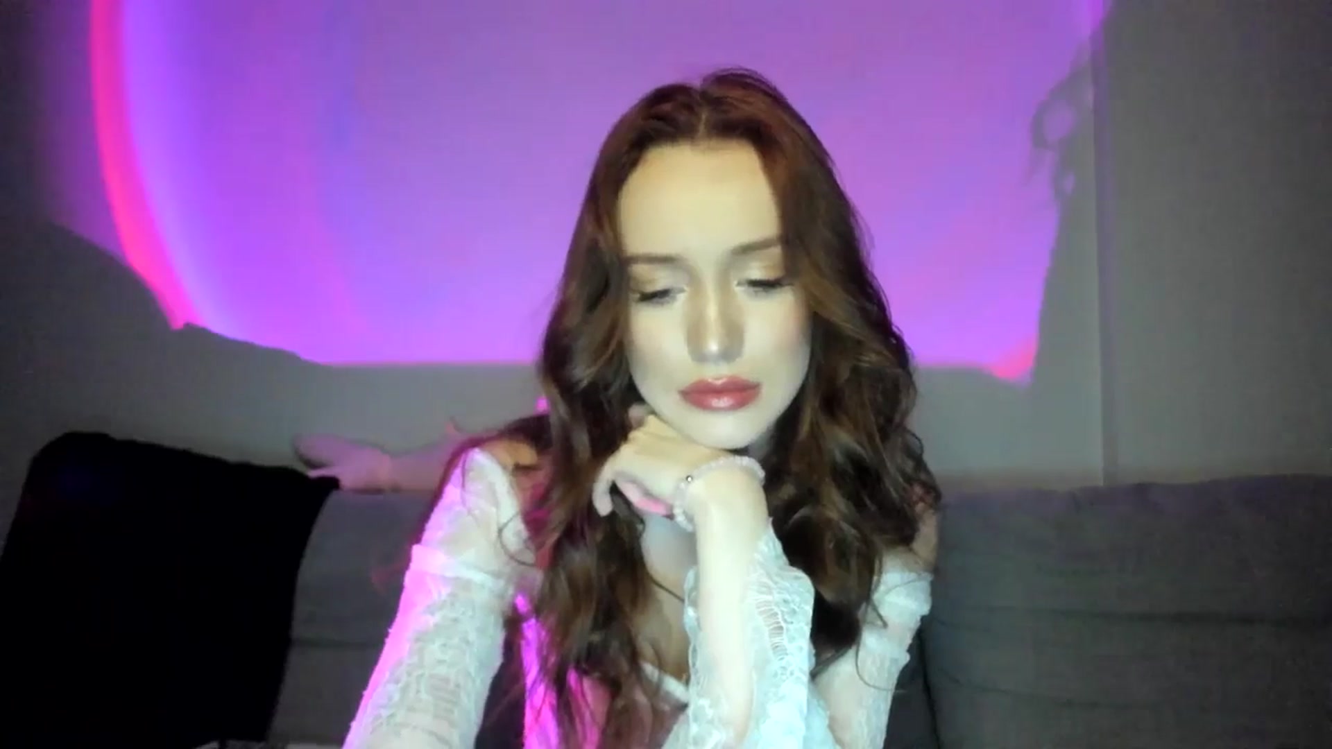 Gallery image thumbnail from IsabellRrose's myfreecams stream on, 03/08/2025, 18:31 image 20 of 20