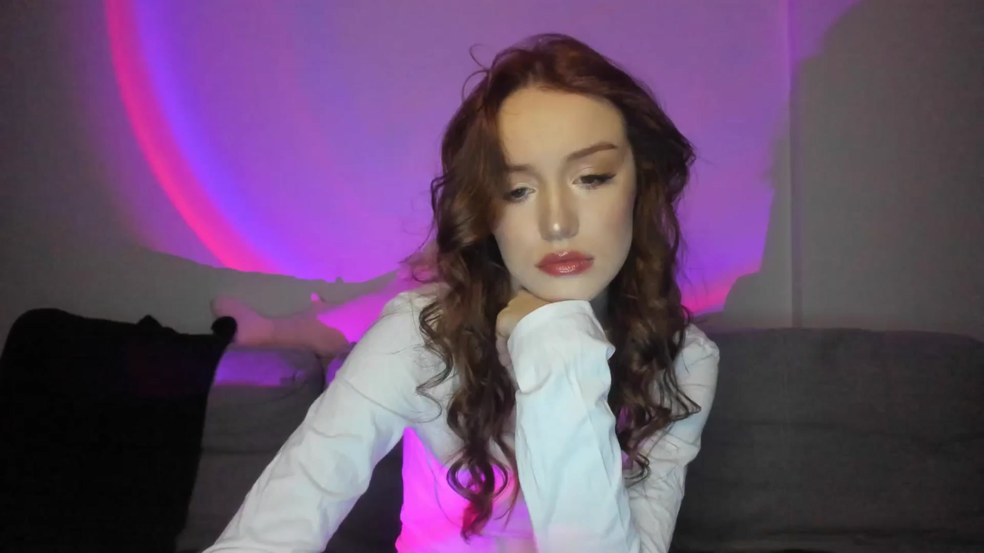Gallery image thumbnail from IsabellRrose's myfreecams stream on, 03/09/2025, 17:27 image 9 of 20