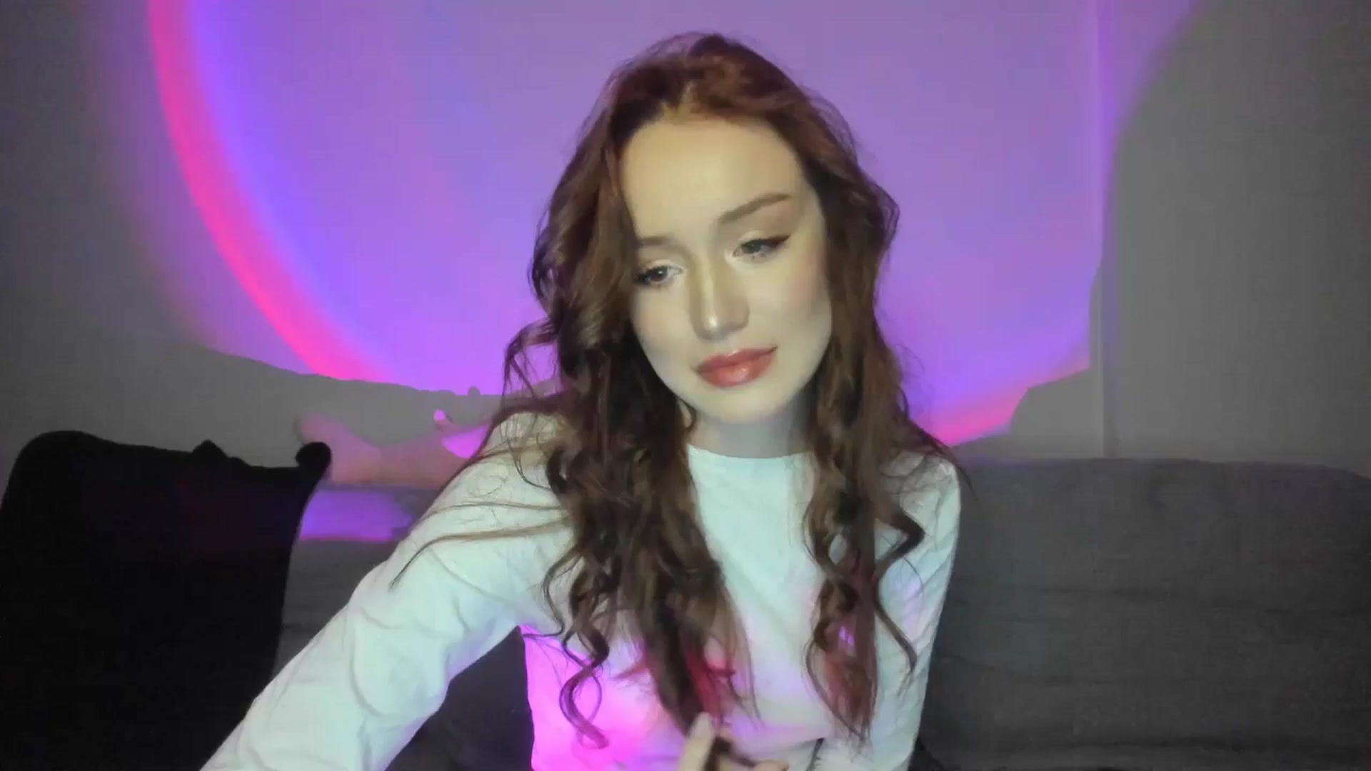 Gallery image thumbnail from IsabellRrose's myfreecams stream on, 03/09/2025, 18:25 image 19 of 20