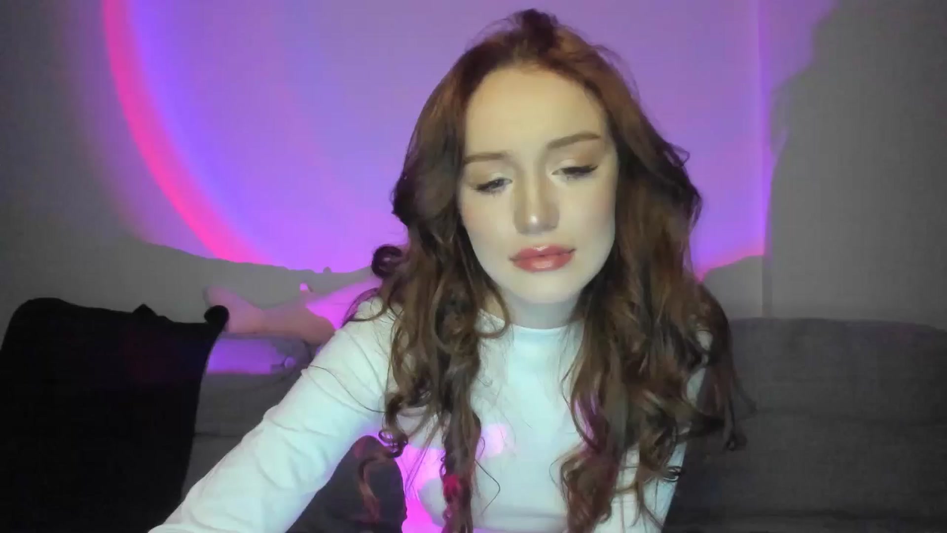 Gallery image thumbnail from IsabellRrose's myfreecams stream on, 03/09/2025, 18:33 image 10 of 20