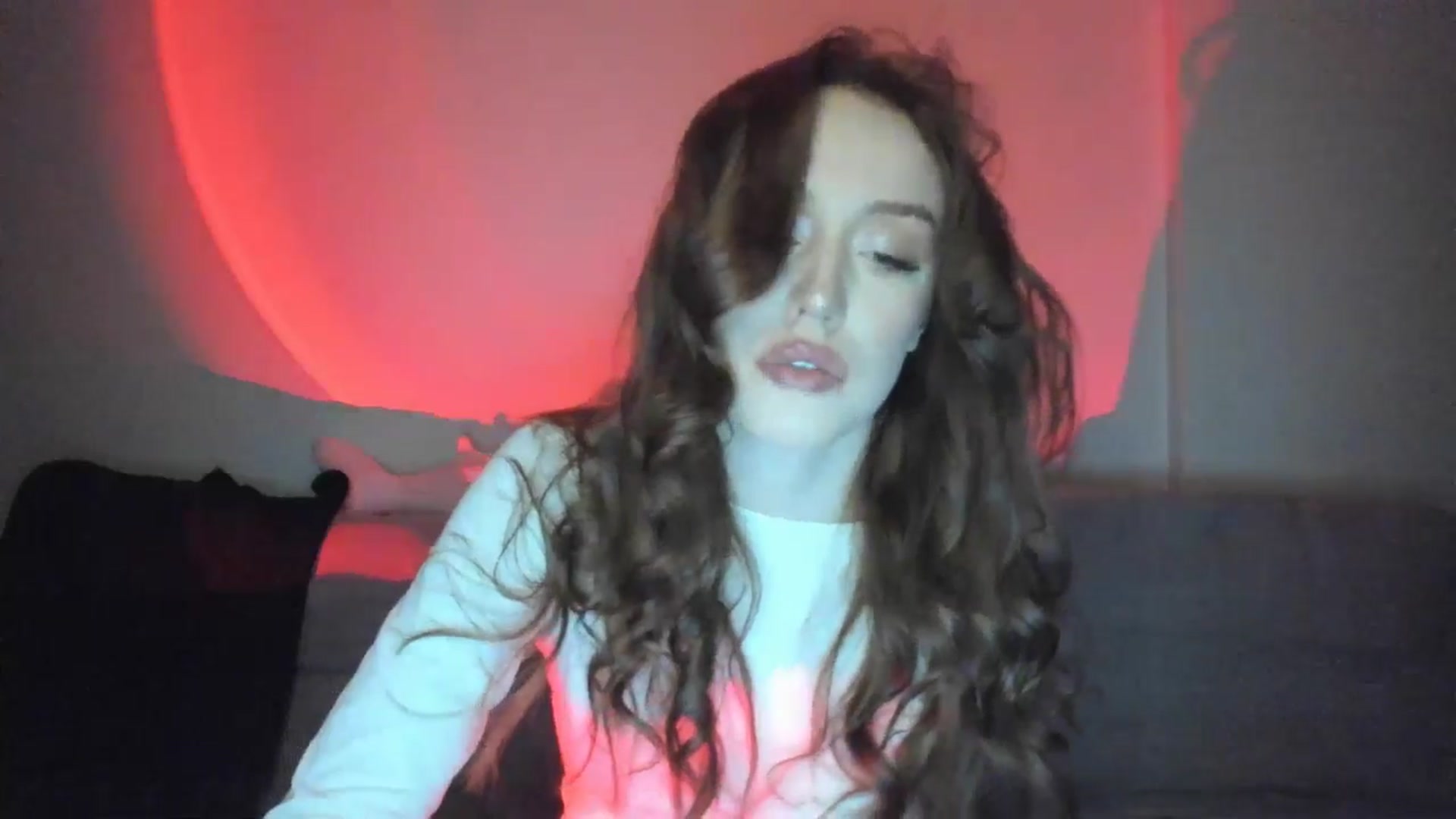 Gallery image thumbnail from IsabellRrose's myfreecams stream on, 03/09/2025, 19:08 image 8 of 20