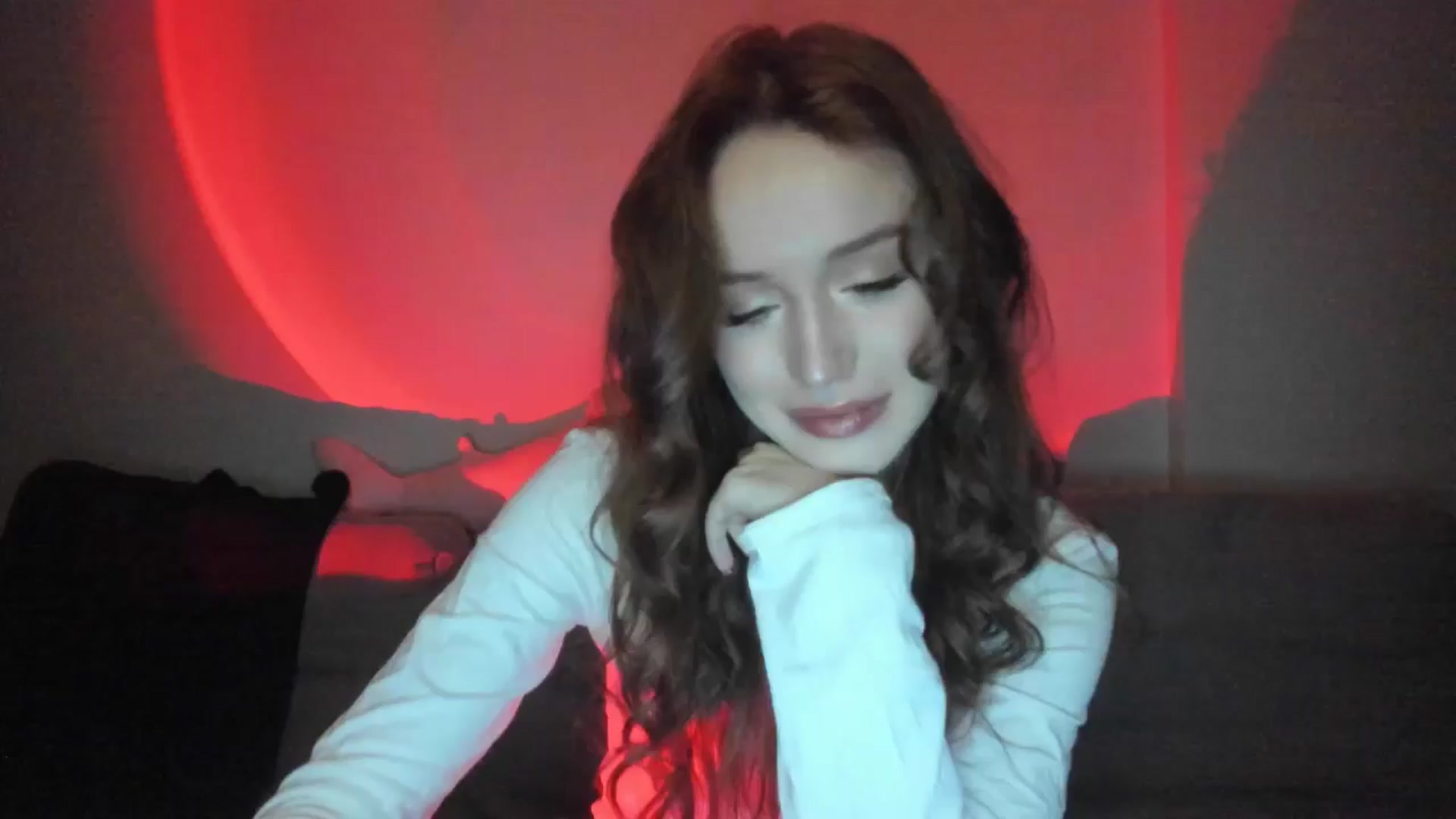 Gallery image thumbnail from IsabellRrose's myfreecams stream on, 03/09/2025, 19:08 image 17 of 20