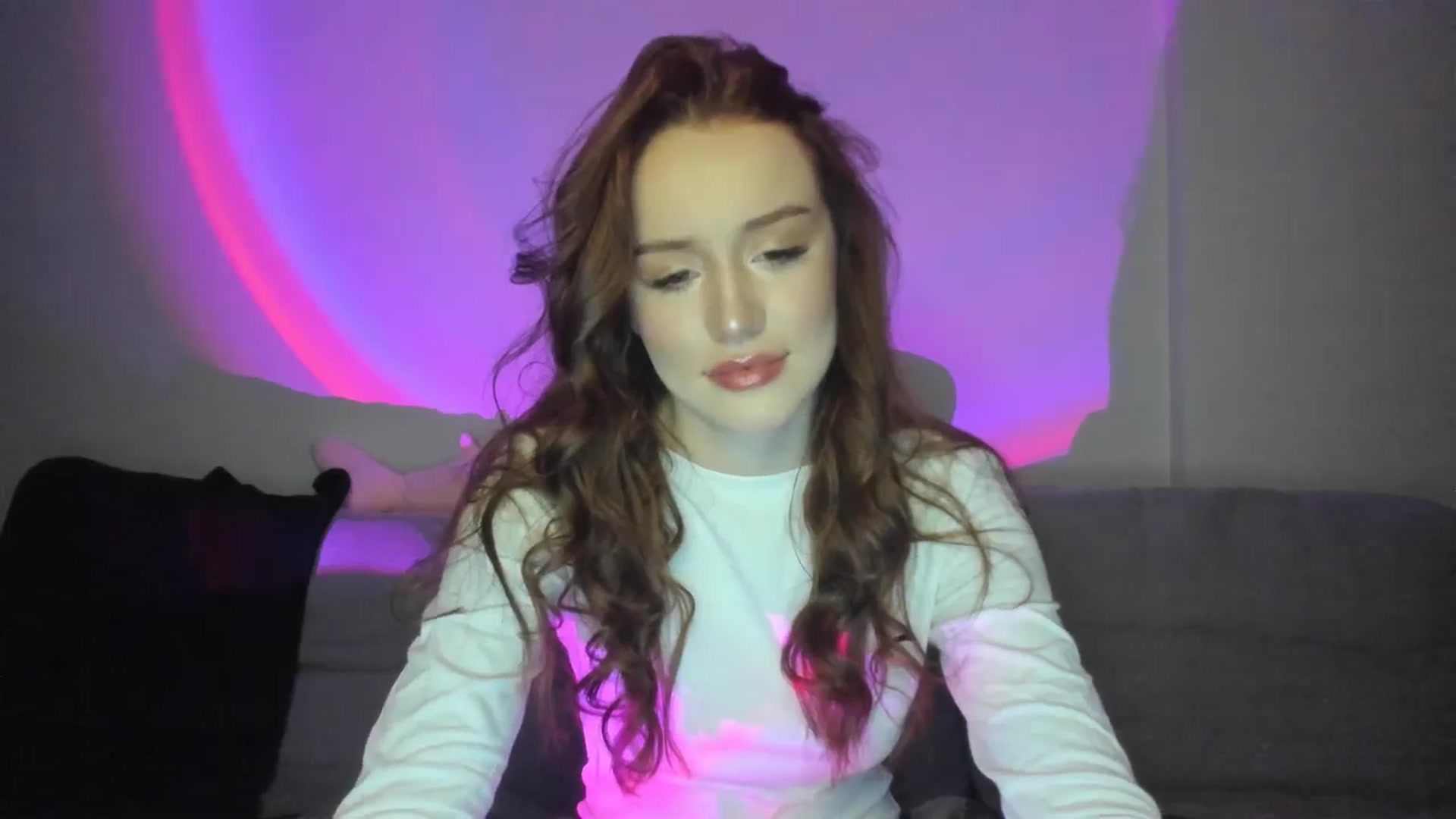 Gallery image thumbnail from IsabellRrose's myfreecams stream on, 03/09/2025, 19:08 image 3 of 20