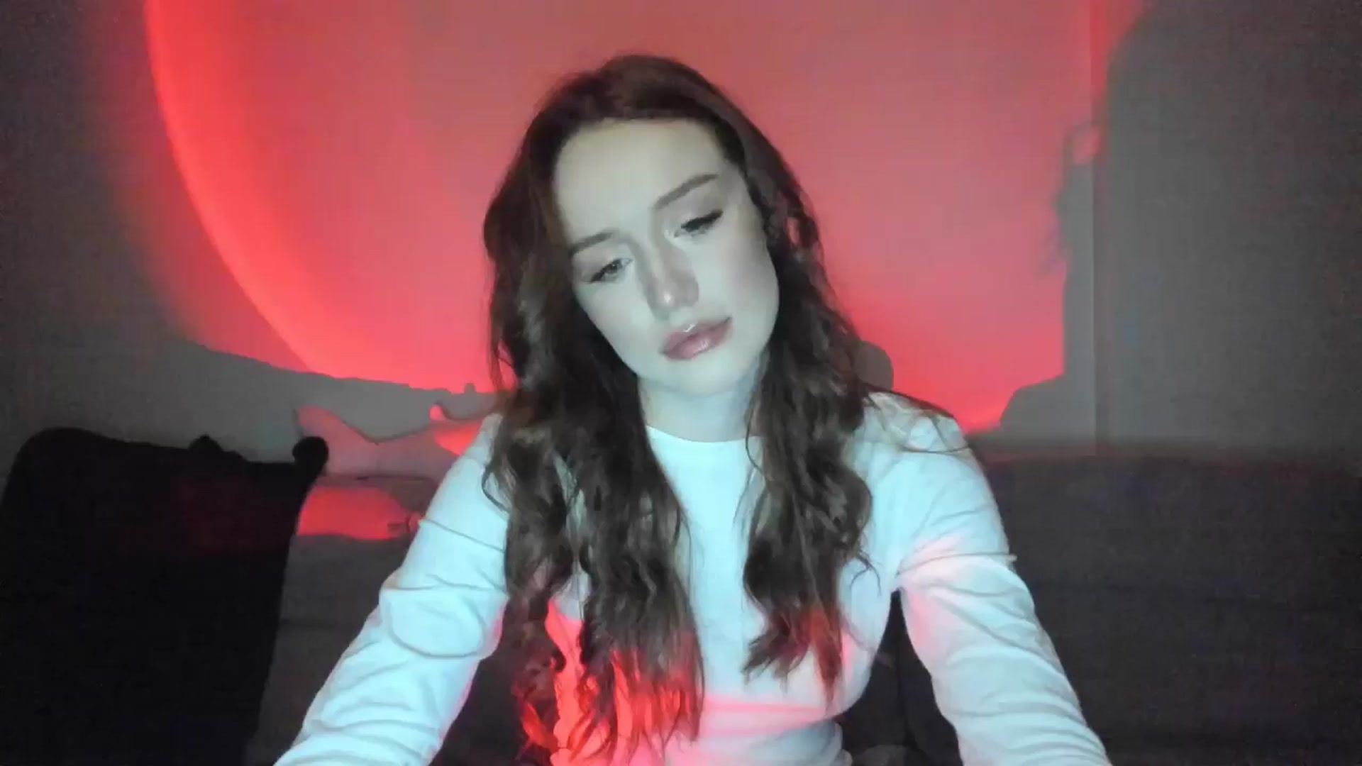 Gallery image thumbnail from IsabellRrose's myfreecams stream on, 03/09/2025, 19:08 image 18 of 20