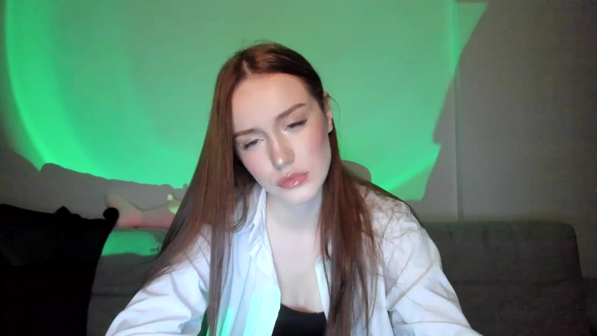 Gallery image thumbnail from IsabellRrose's myfreecams stream on, 03/11/2025, 17:08 image 13 of 20