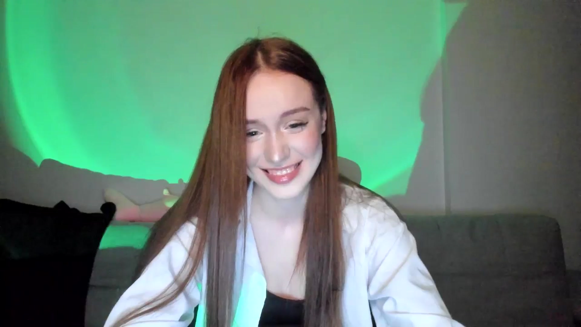 Gallery image thumbnail from IsabellRrose's myfreecams stream on, 03/11/2025, 17:08 image 16 of 20
