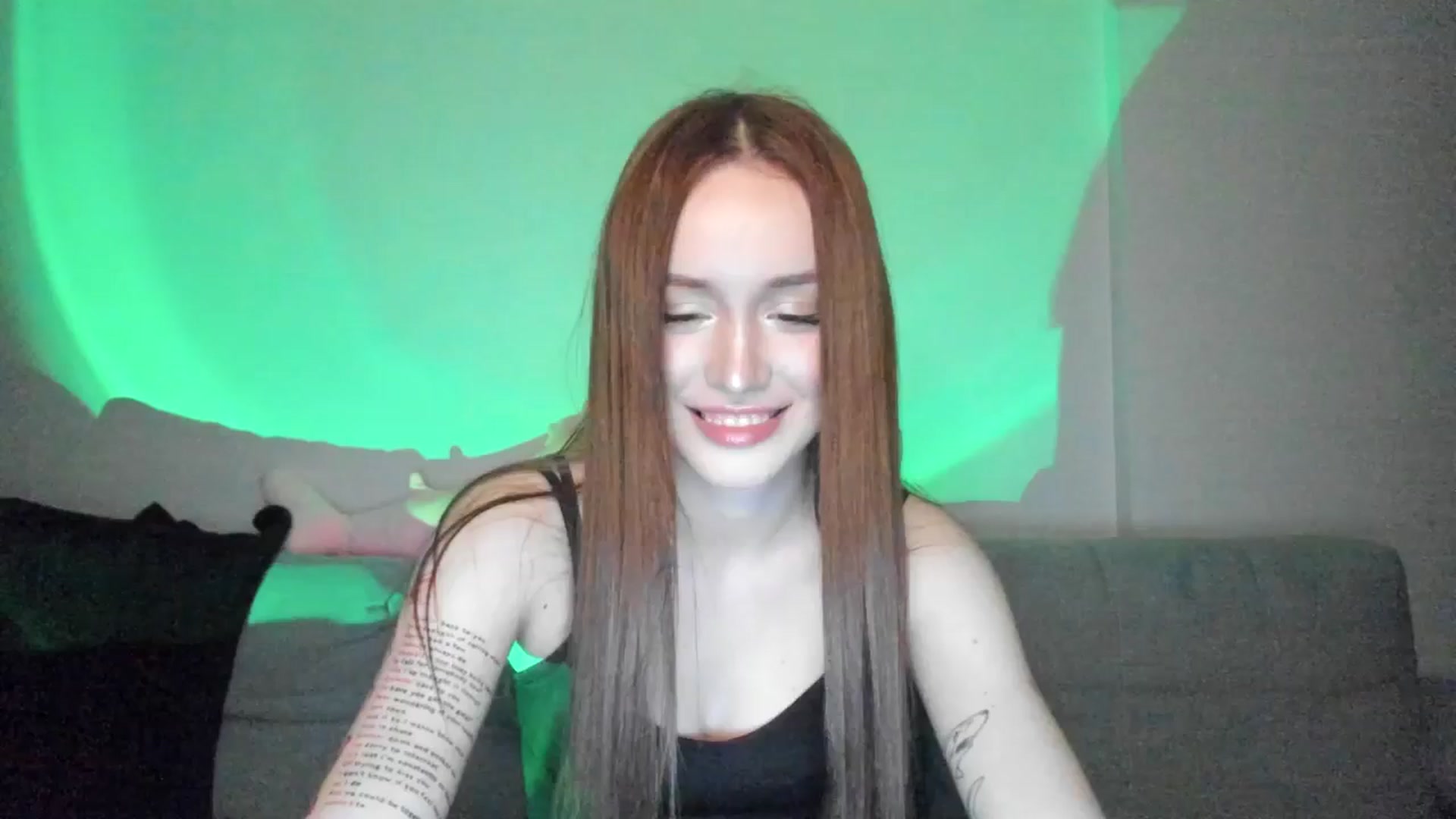 Gallery image thumbnail from IsabellRrose's myfreecams stream on, 03/11/2025, 19:11 image 1 of 20