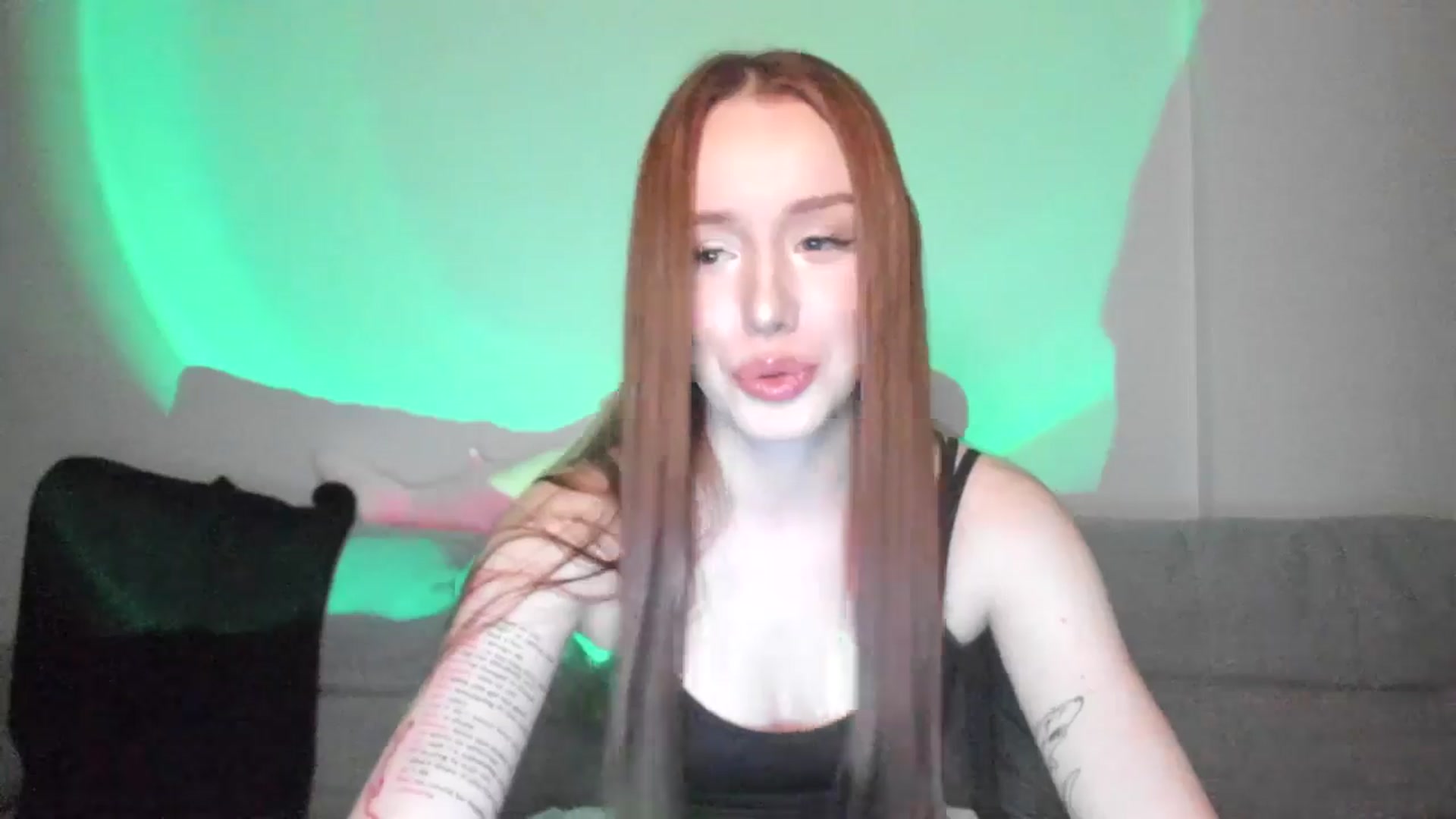 Gallery image thumbnail from IsabellRrose's myfreecams stream on, 03/12/2025, 17:43 image 19 of 20
