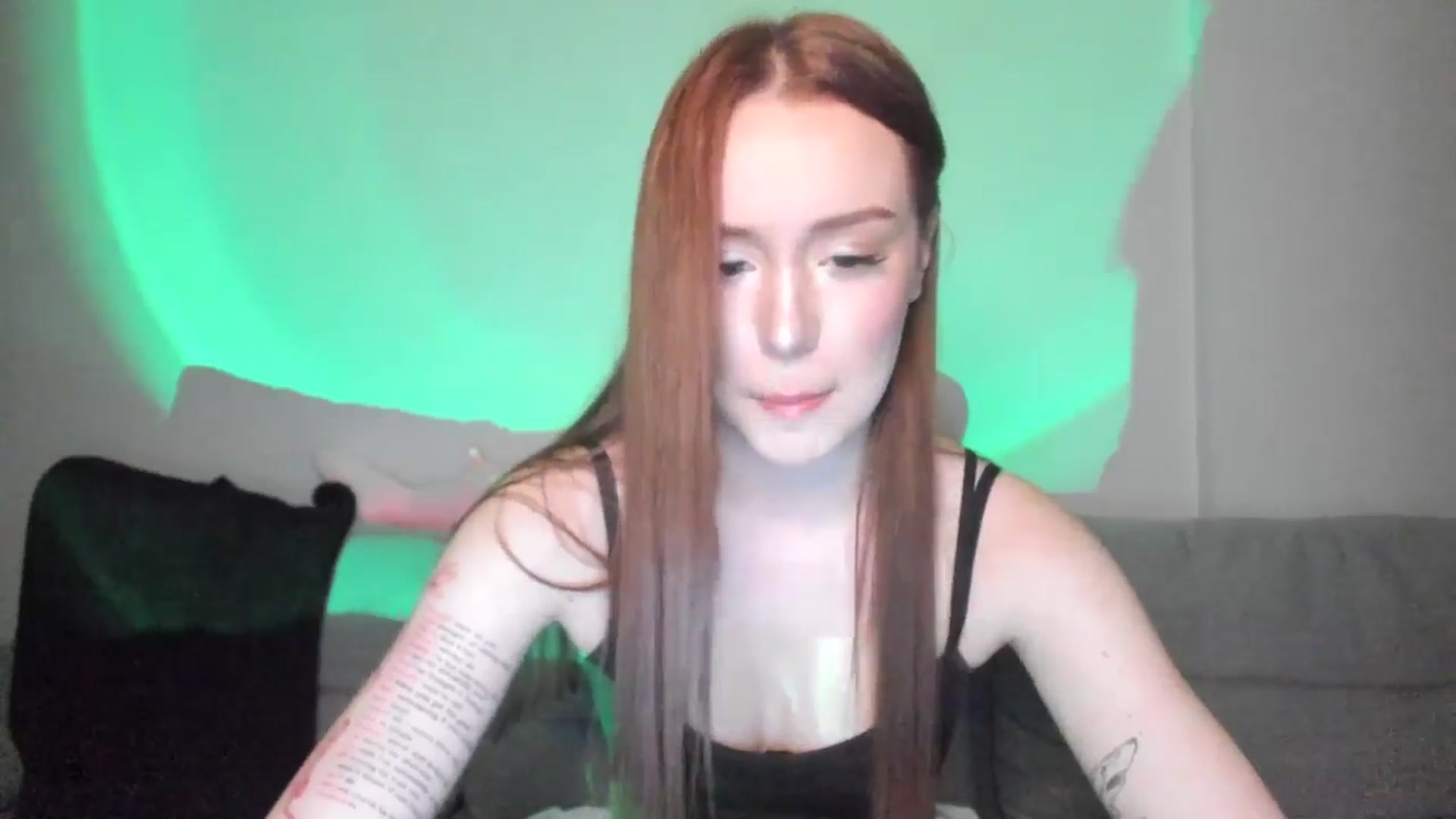Gallery image thumbnail from IsabellRrose's myfreecams stream on, 03/12/2025, 17:43 image 13 of 20