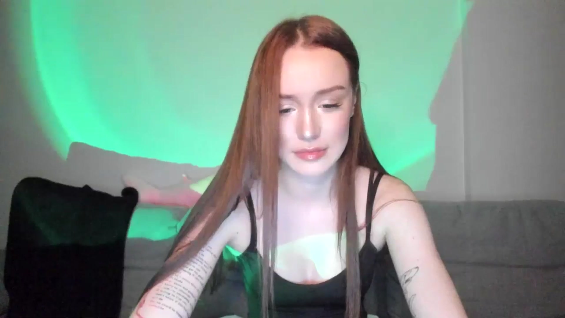 Gallery image thumbnail from IsabellRrose's myfreecams stream on, 03/12/2025, 18:14 image 3 of 20