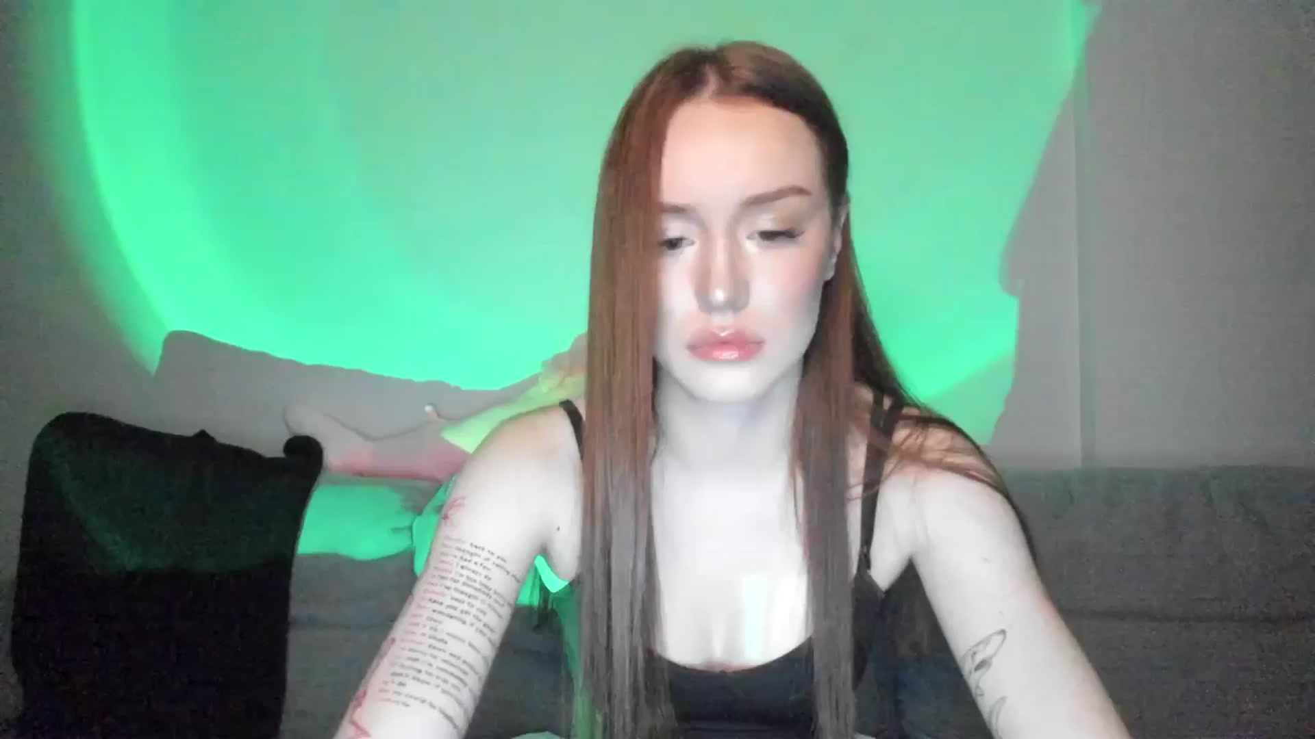 Gallery image thumbnail from IsabellRrose's myfreecams stream on, 03/12/2025, 18:29 image 3 of 20