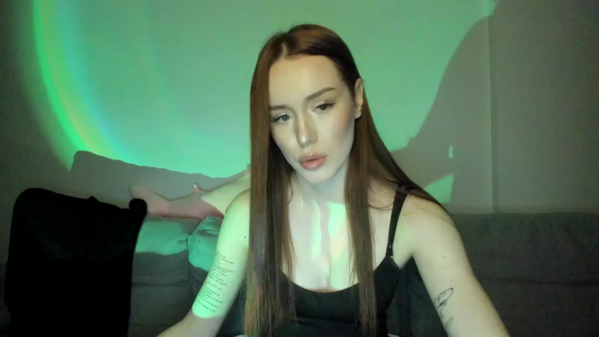 Gallery image thumbnail from IsabellRrose's myfreecams stream on, 03/12/2025, 18:29 image 1 of 20