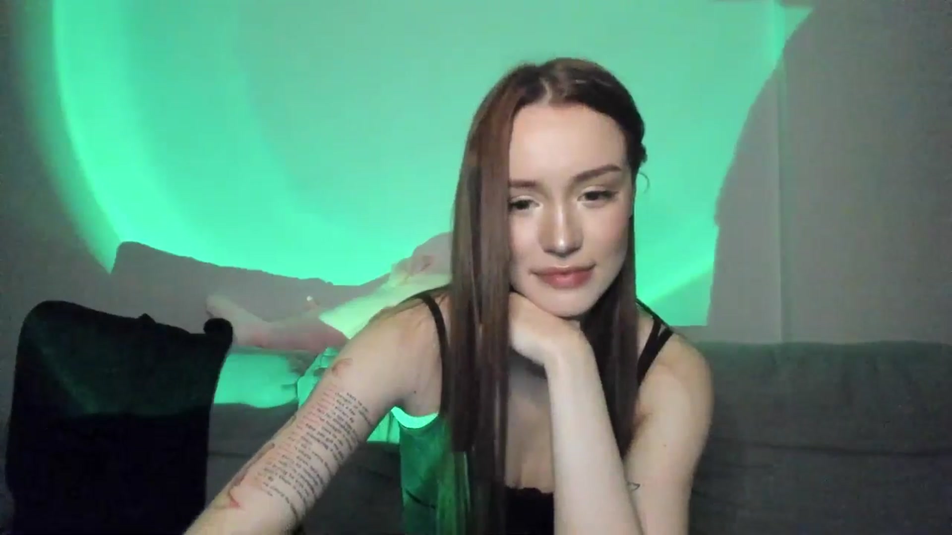 Gallery image thumbnail from IsabellRrose's myfreecams stream on, 03/12/2025, 19:15 image 10 of 20