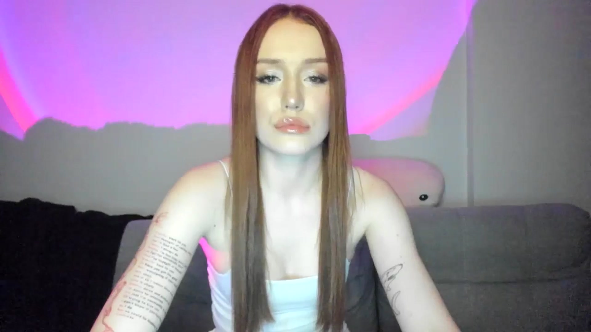 Gallery image thumbnail from IsabellRrose's myfreecams stream on, 03/21/2025, 17:33 image 17 of 20