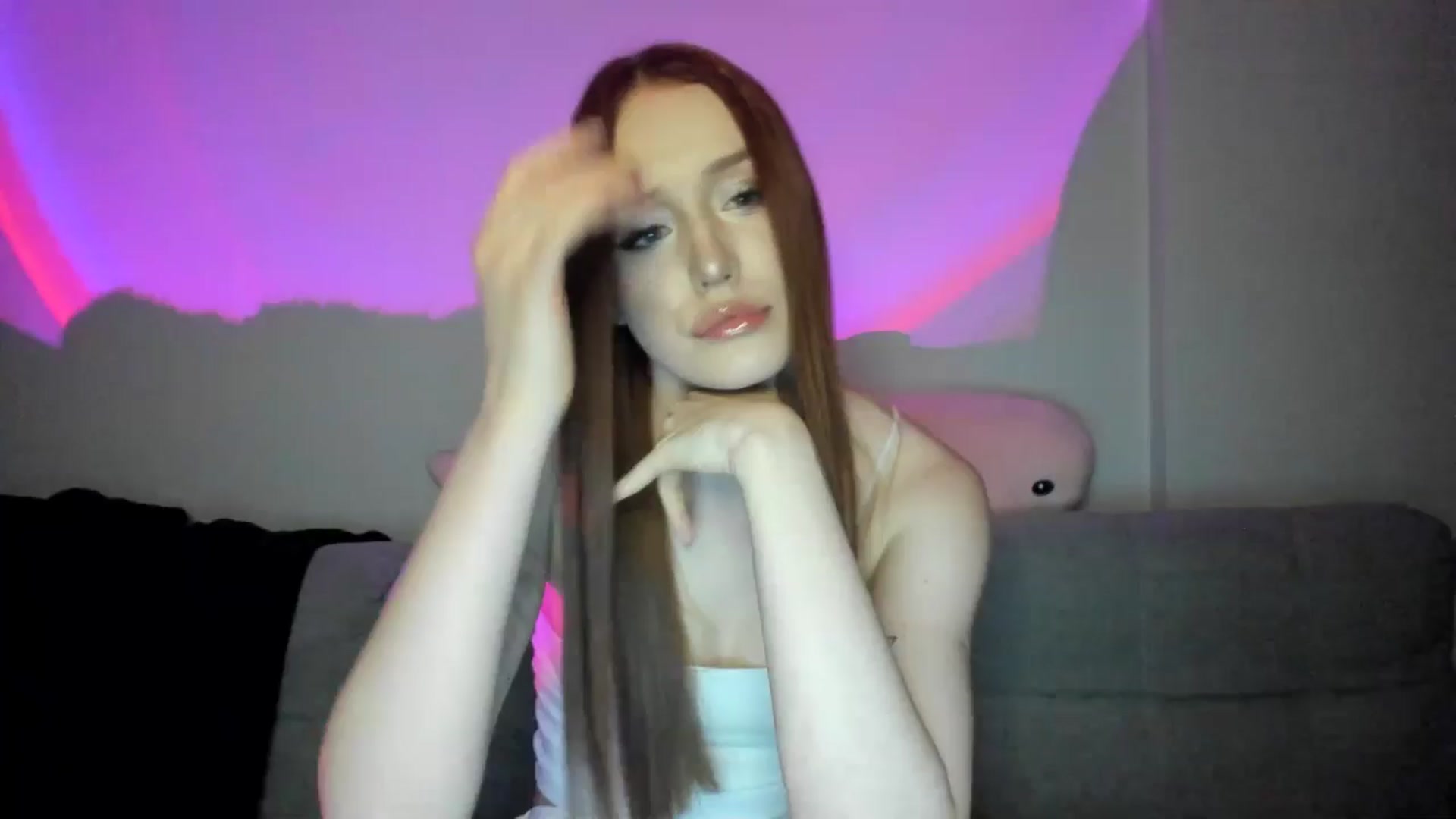 Gallery image thumbnail from IsabellRrose's myfreecams stream on, 03/21/2025, 17:33 image 16 of 20