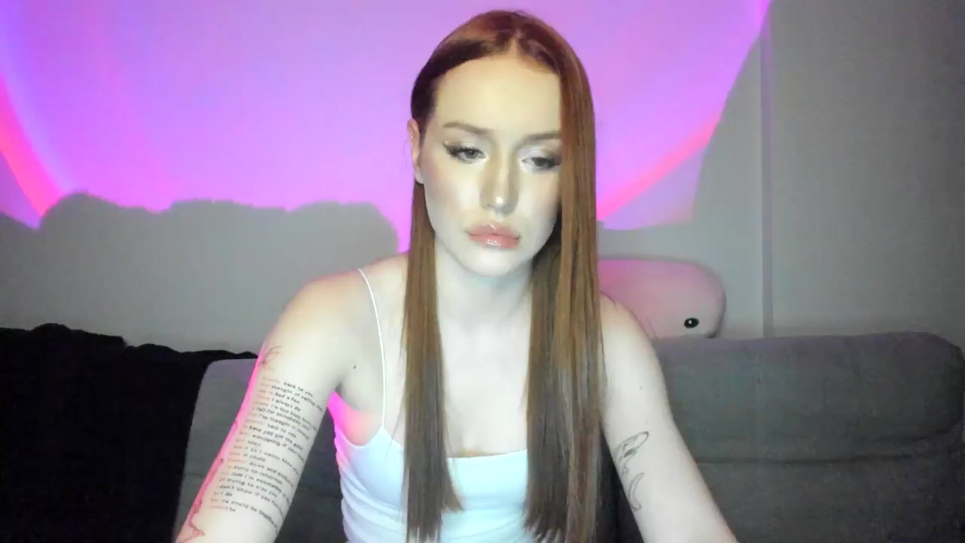 Gallery image thumbnail from IsabellRrose's myfreecams stream on, 03/21/2025, 17:48 image 4 of 20