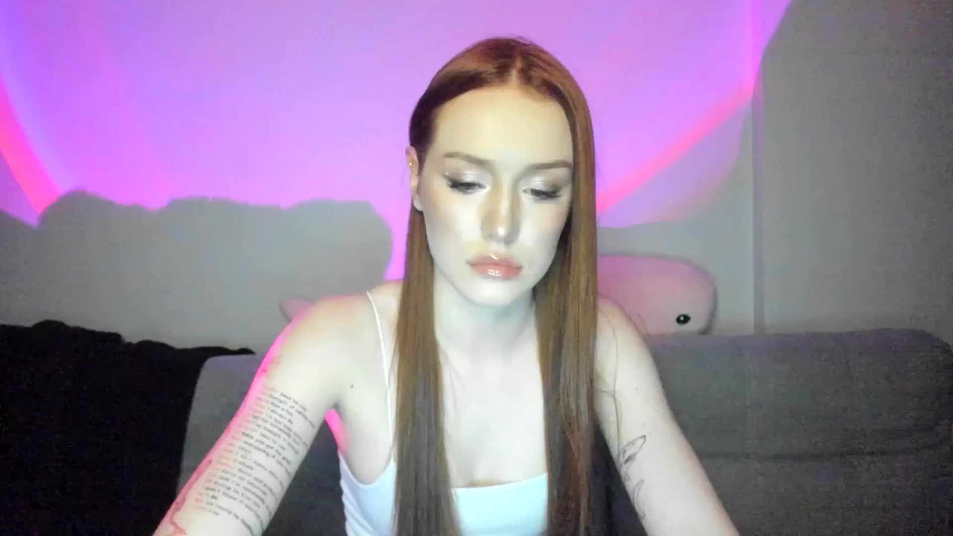 Gallery image thumbnail from IsabellRrose's myfreecams stream on, 03/21/2025, 17:48 image 6 of 20
