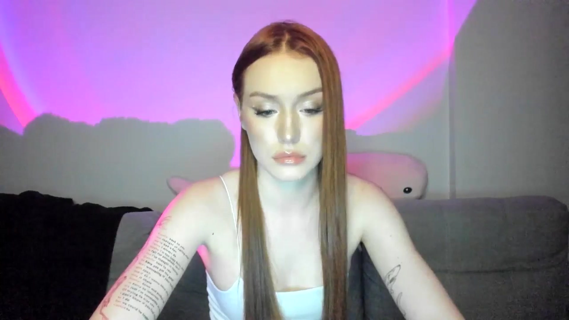 Gallery image thumbnail from IsabellRrose's myfreecams stream on, 03/21/2025, 17:48 image 14 of 20