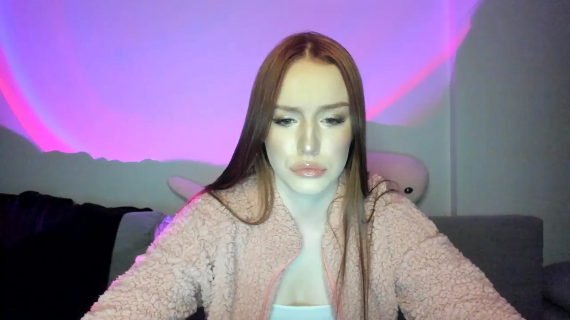 Gallery image thumbnail from IsabellRrose's myfreecams stream on, 03/21/2025, 18:34 image 6 of 20