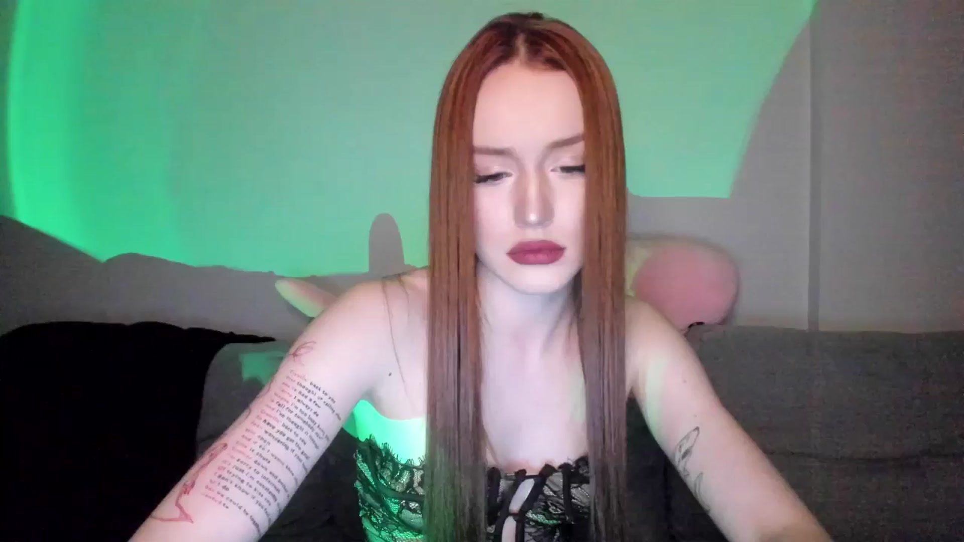Gallery image thumbnail from IsabellRrose's myfreecams stream on, 03/24/2025, 18:21 image 12 of 20