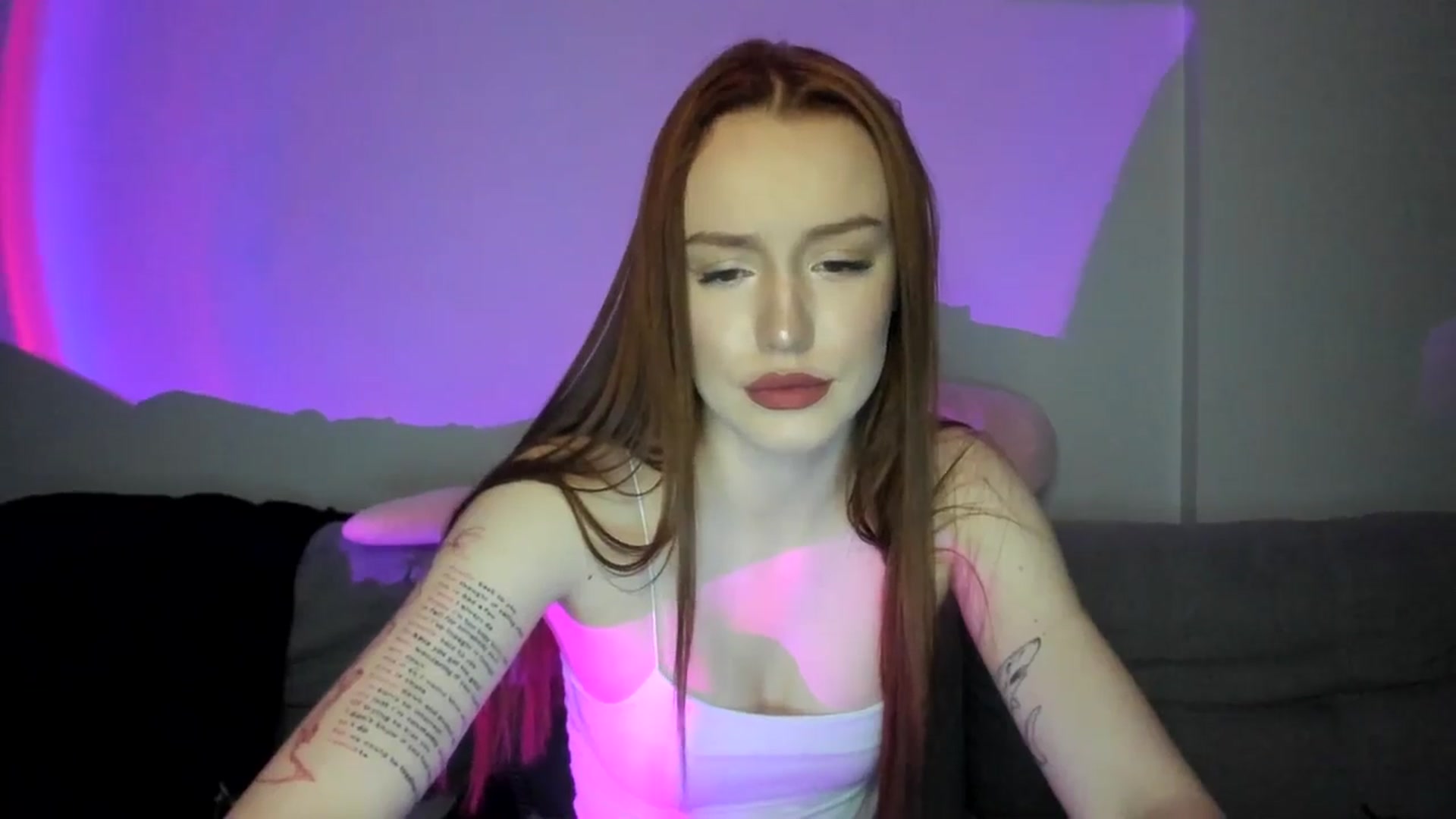 Gallery image thumbnail from IsabellRrose's myfreecams stream on, 03/25/2025, 17:20 image 20 of 20