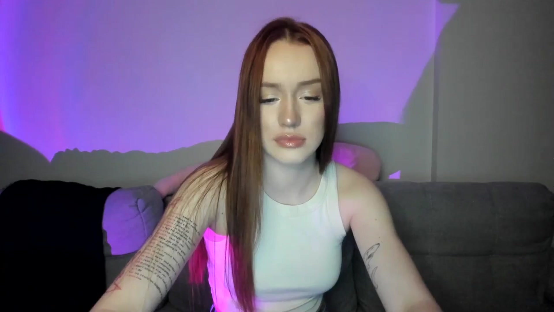 Gallery image thumbnail from IsabellRrose's myfreecams stream on, 03/26/2025, 17:12 image 19 of 20